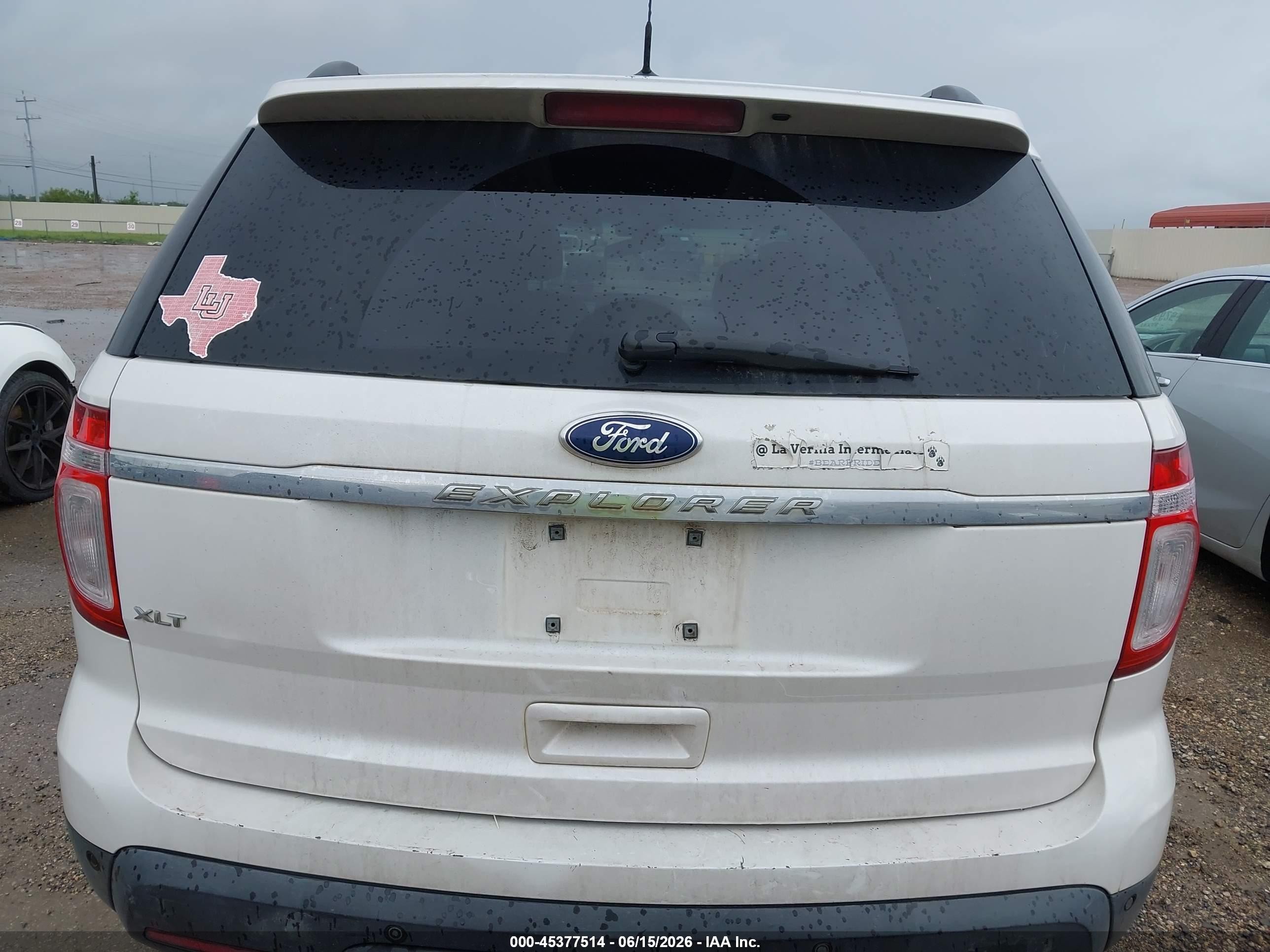 2013 Ford Explorer Xlt White vin: 1FM5K7D89DGC00098
