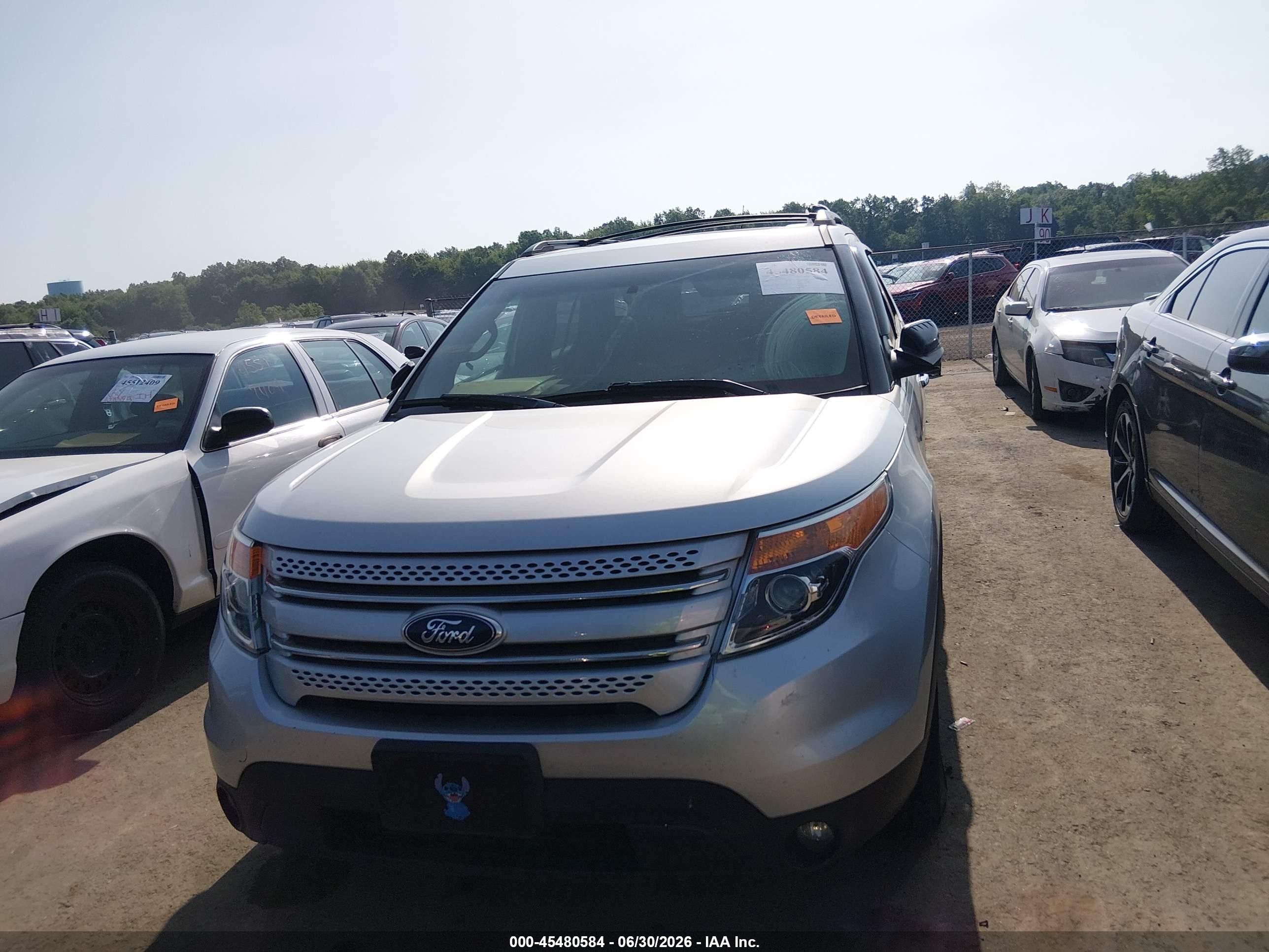 2013 Ford Explorer Xlt Silver vin: 1FM5K7D89DGC33621