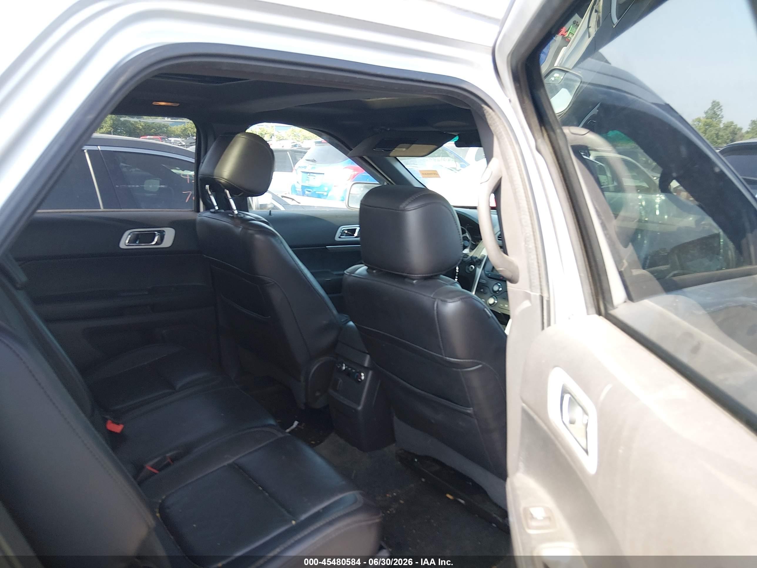 2013 Ford Explorer Xlt Silver vin: 1FM5K7D89DGC33621
