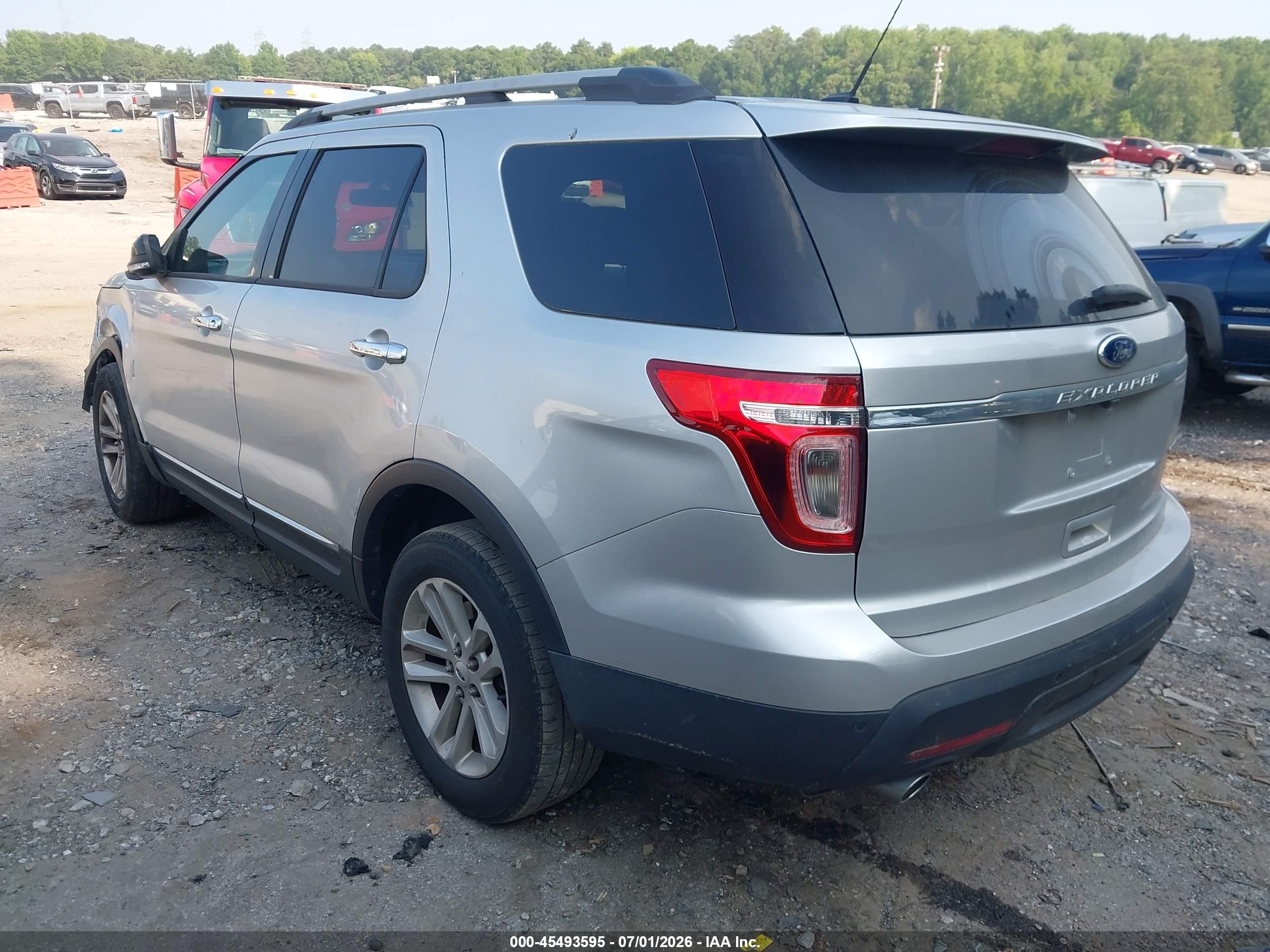 2013 Ford Explorer Xlt Silver vin: 1FM5K7D89DGC77733