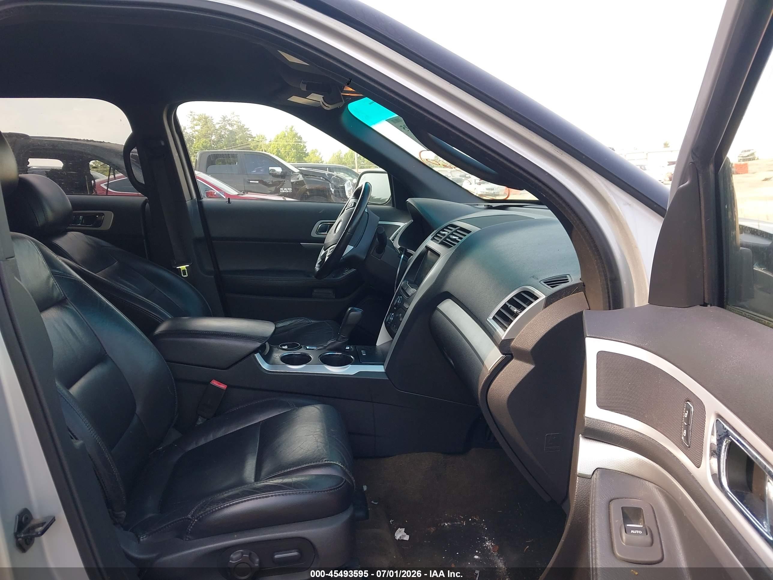 2013 Ford Explorer Xlt Silver vin: 1FM5K7D89DGC77733