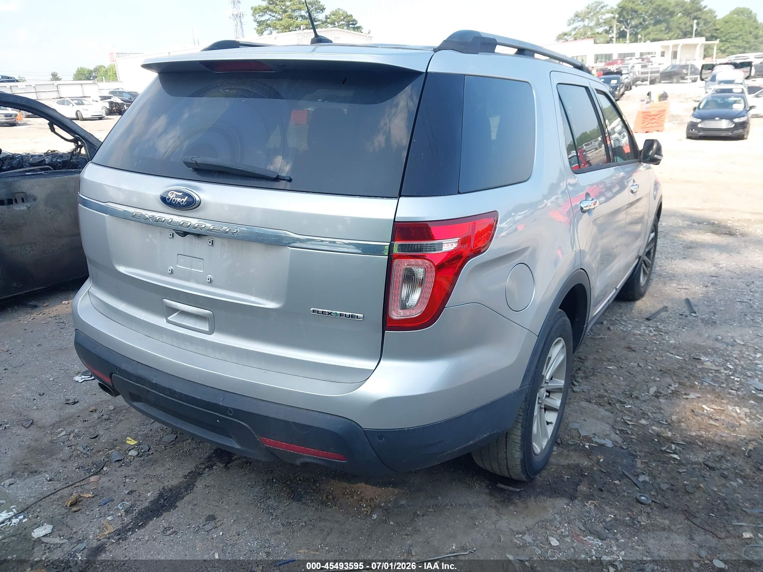 2013 Ford Explorer Xlt Silver vin: 1FM5K7D89DGC77733