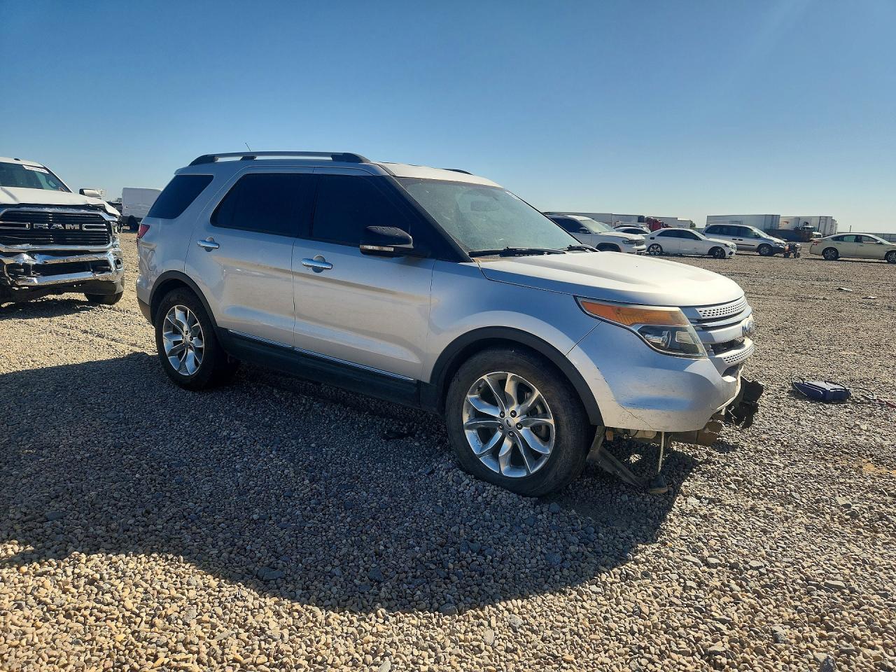 2014 Ford Explorer Xlt Silver vin: 1FM5K7D89EGA17494