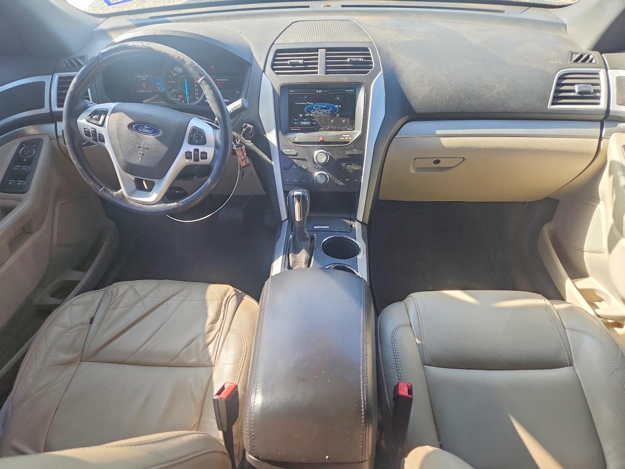2014 Ford Explorer Xlt Silver vin: 1FM5K7D89EGA17494