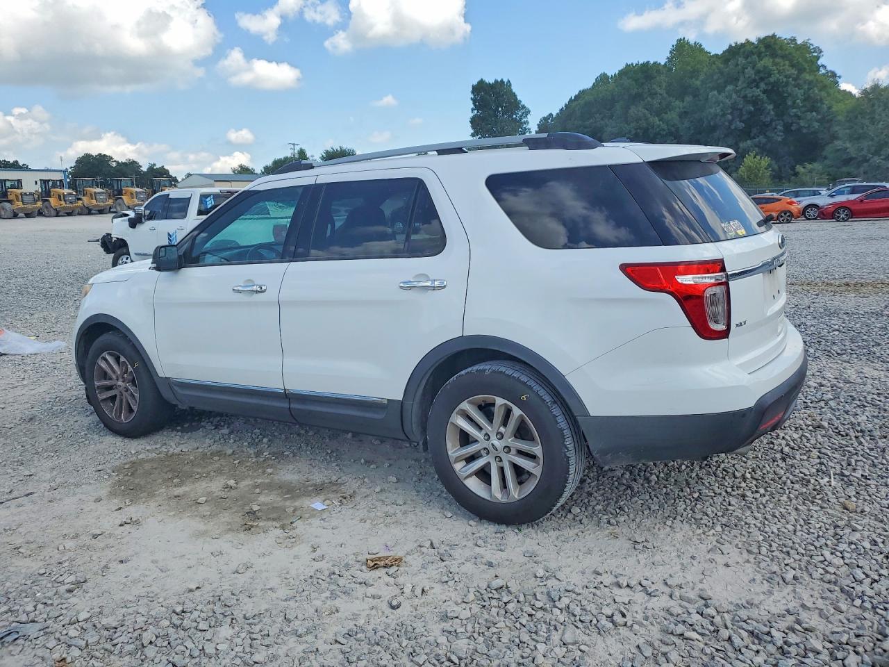2014 Ford Explorer Xlt White vin: 1FM5K7D89EGA54822