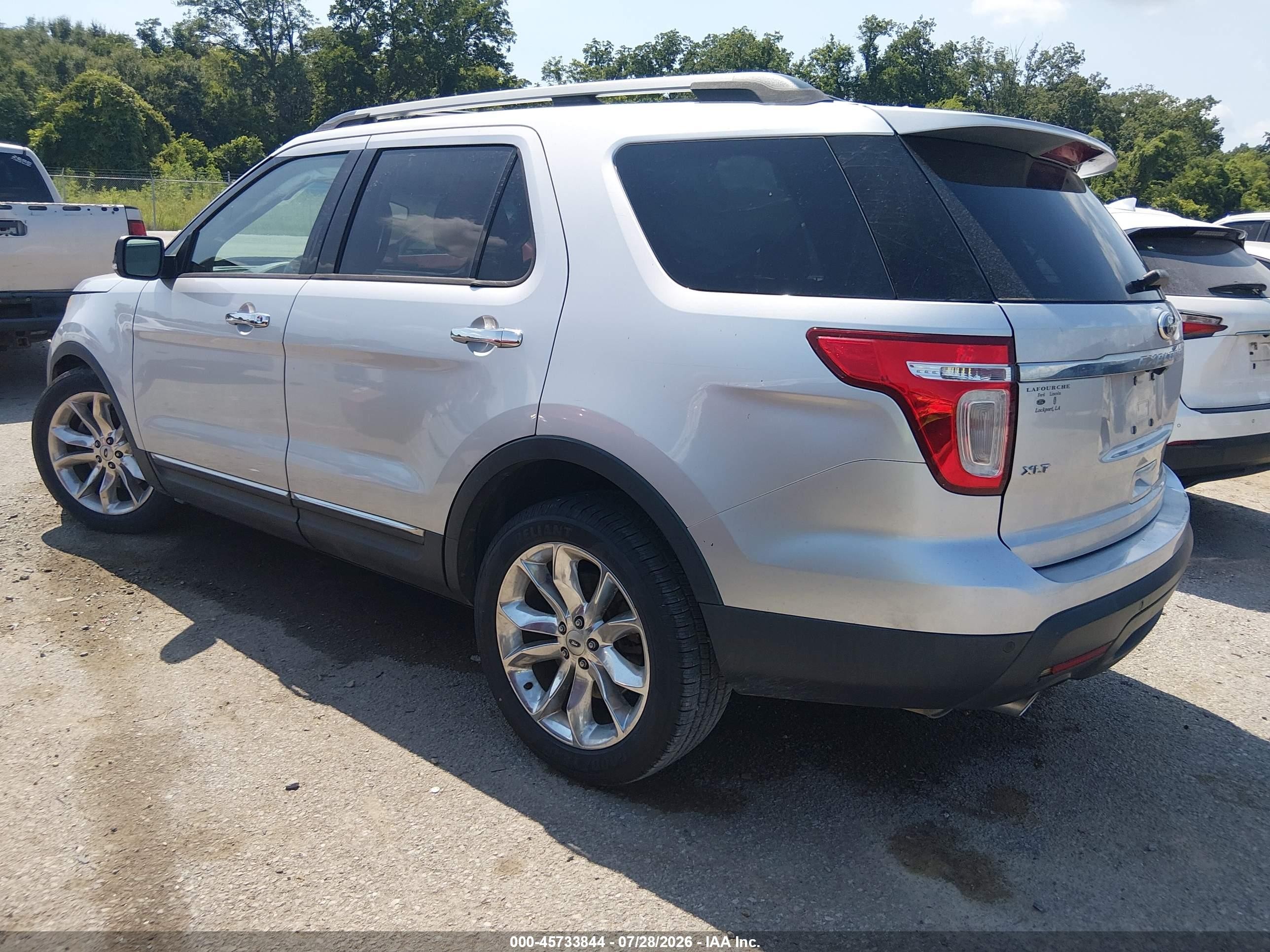 2014 Ford Explorer Xlt Silver vin: 1FM5K7D89EGA58062