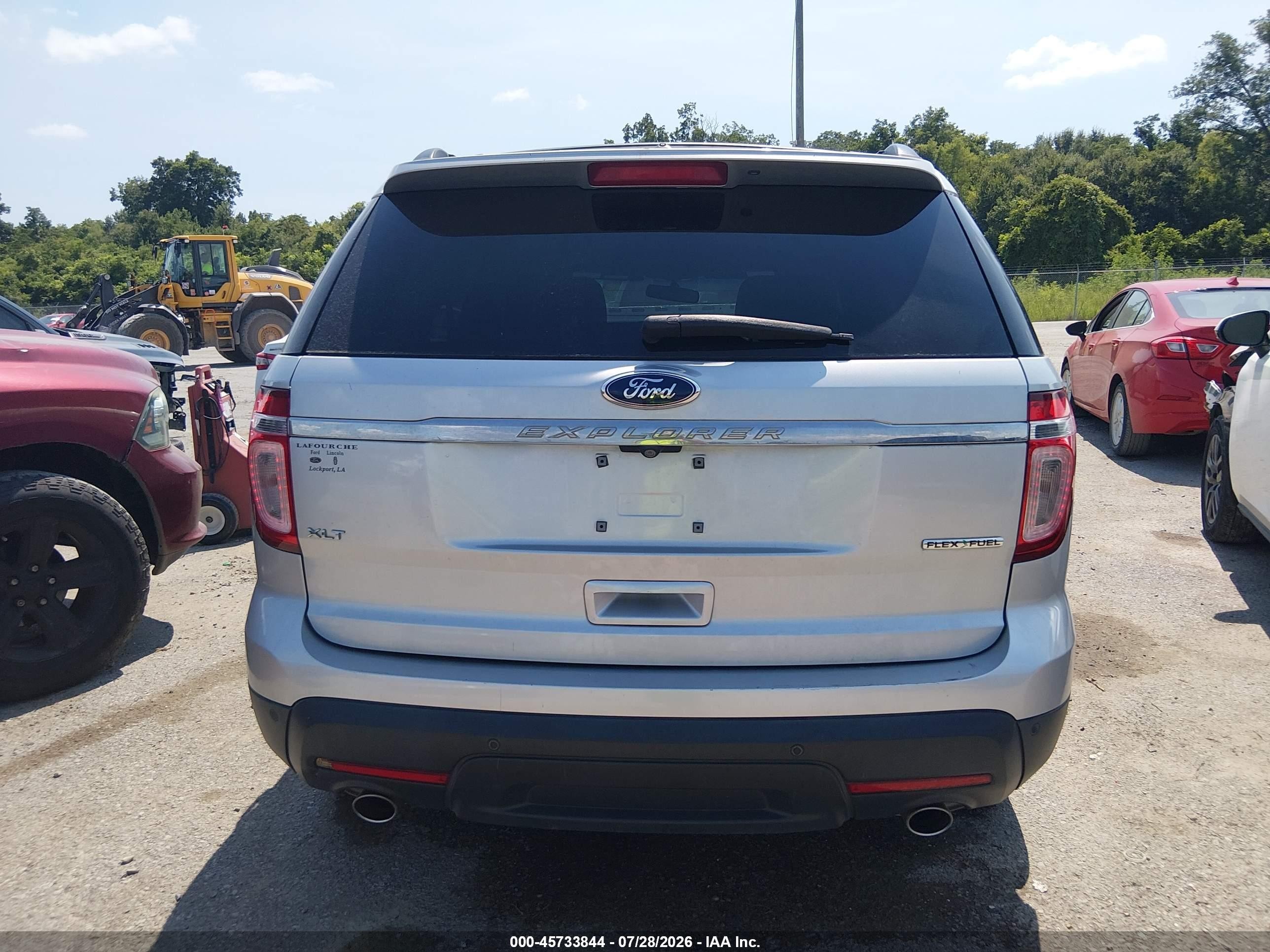 2014 Ford Explorer Xlt Silver vin: 1FM5K7D89EGA58062
