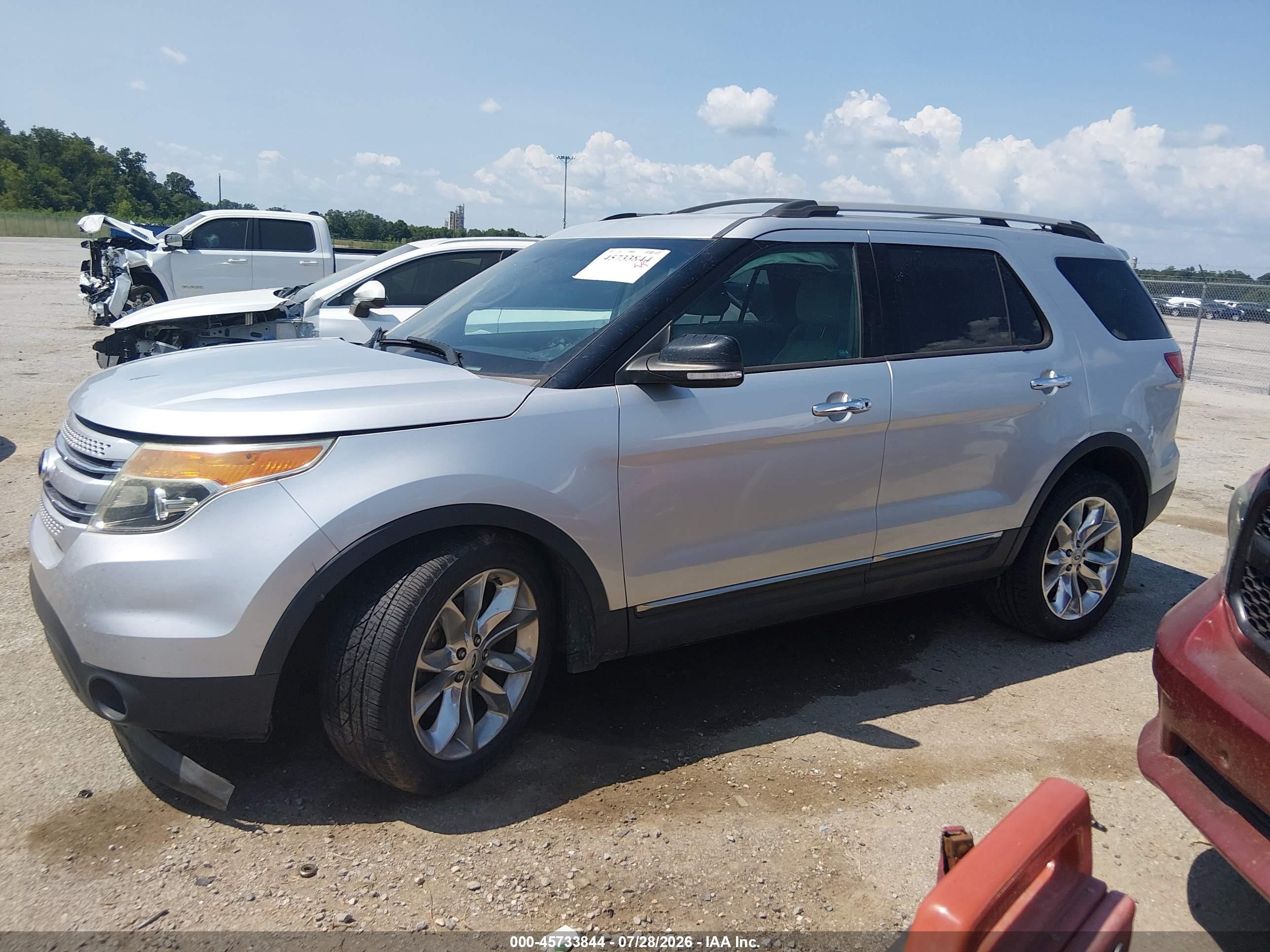 2014 Ford Explorer Xlt Silver vin: 1FM5K7D89EGA58062