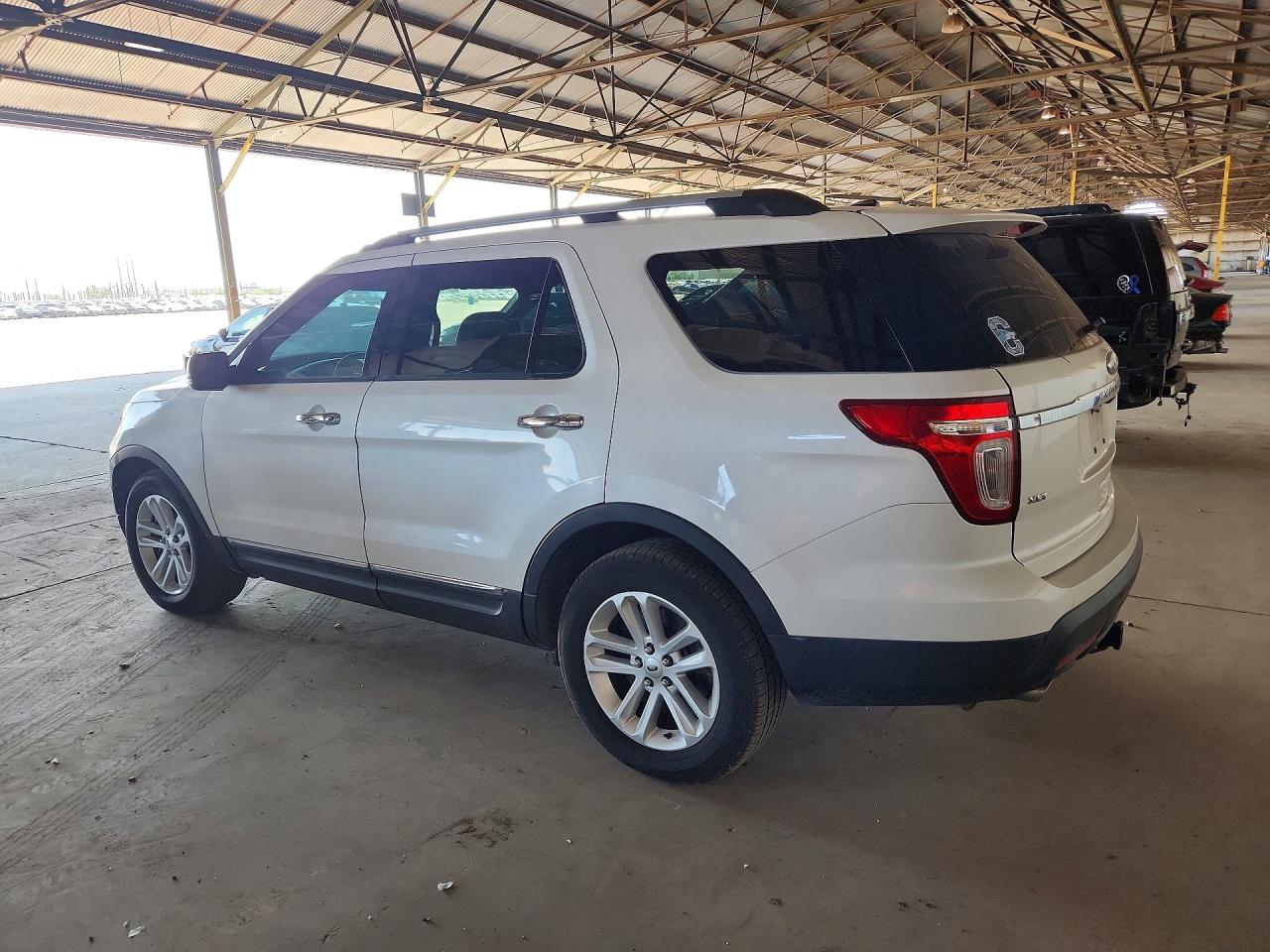 2014 Ford Explorer Xlt White vin: 1FM5K7D89EGA63696