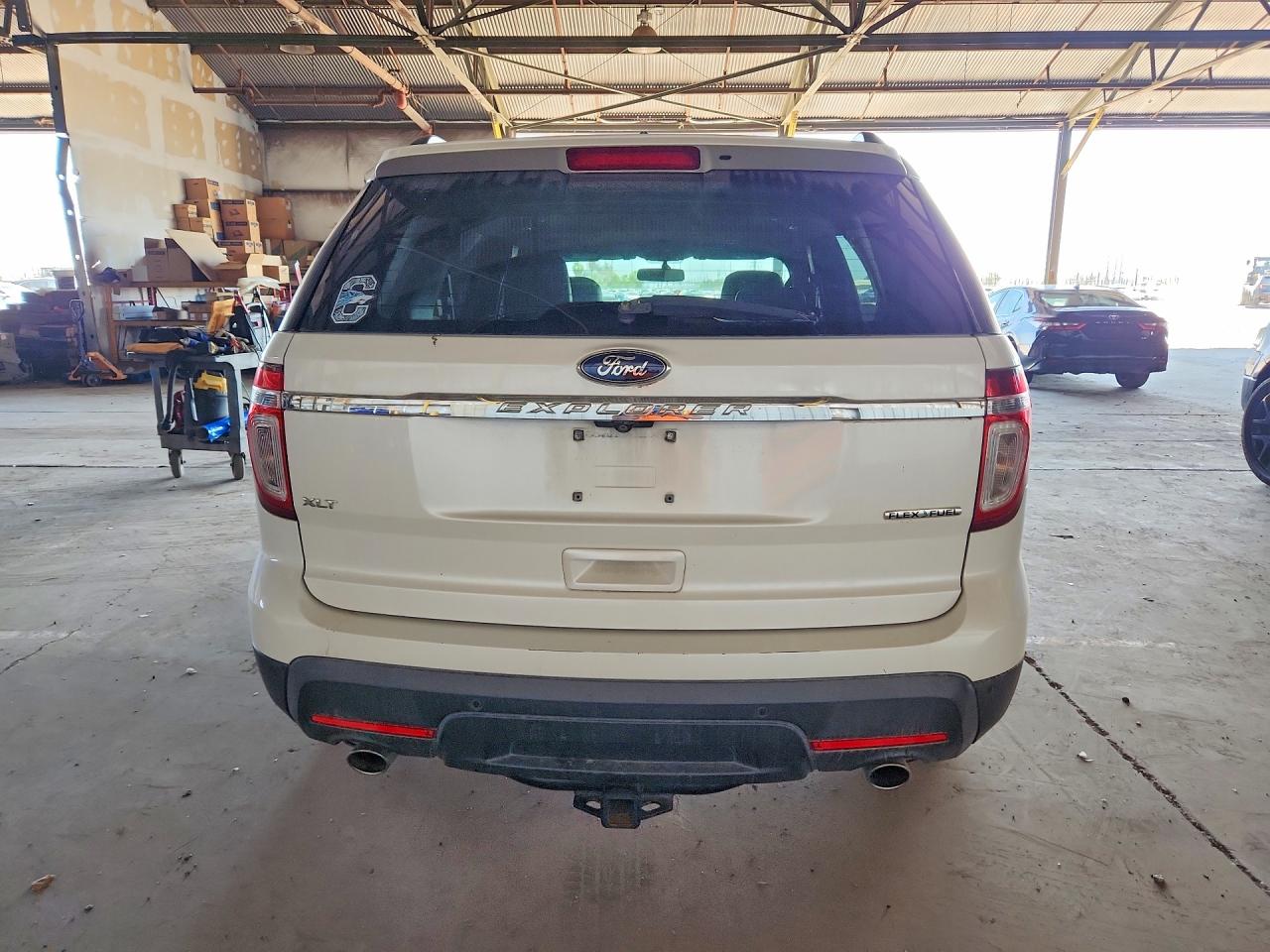 2014 Ford Explorer Xlt White vin: 1FM5K7D89EGA63696