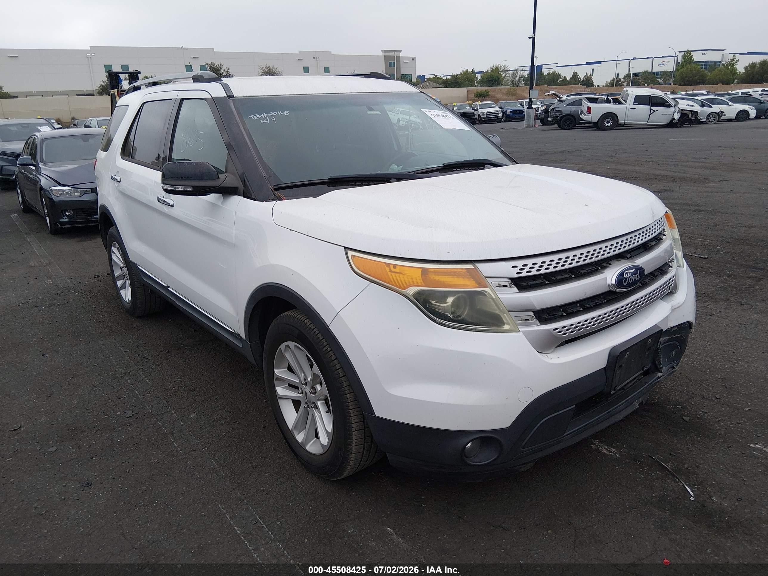 2014 Ford Explorer Xlt White vin: 1FM5K7D89EGB80436