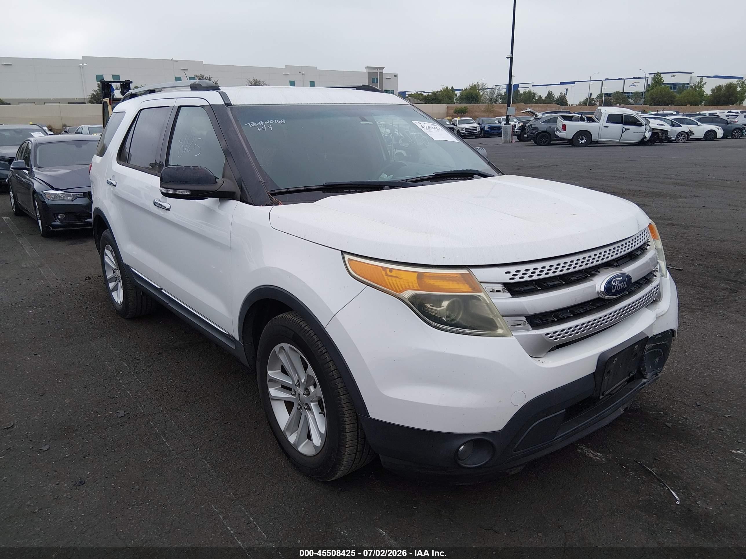2014 Ford Explorer Xlt White vin: 1FM5K7D89EGB80436