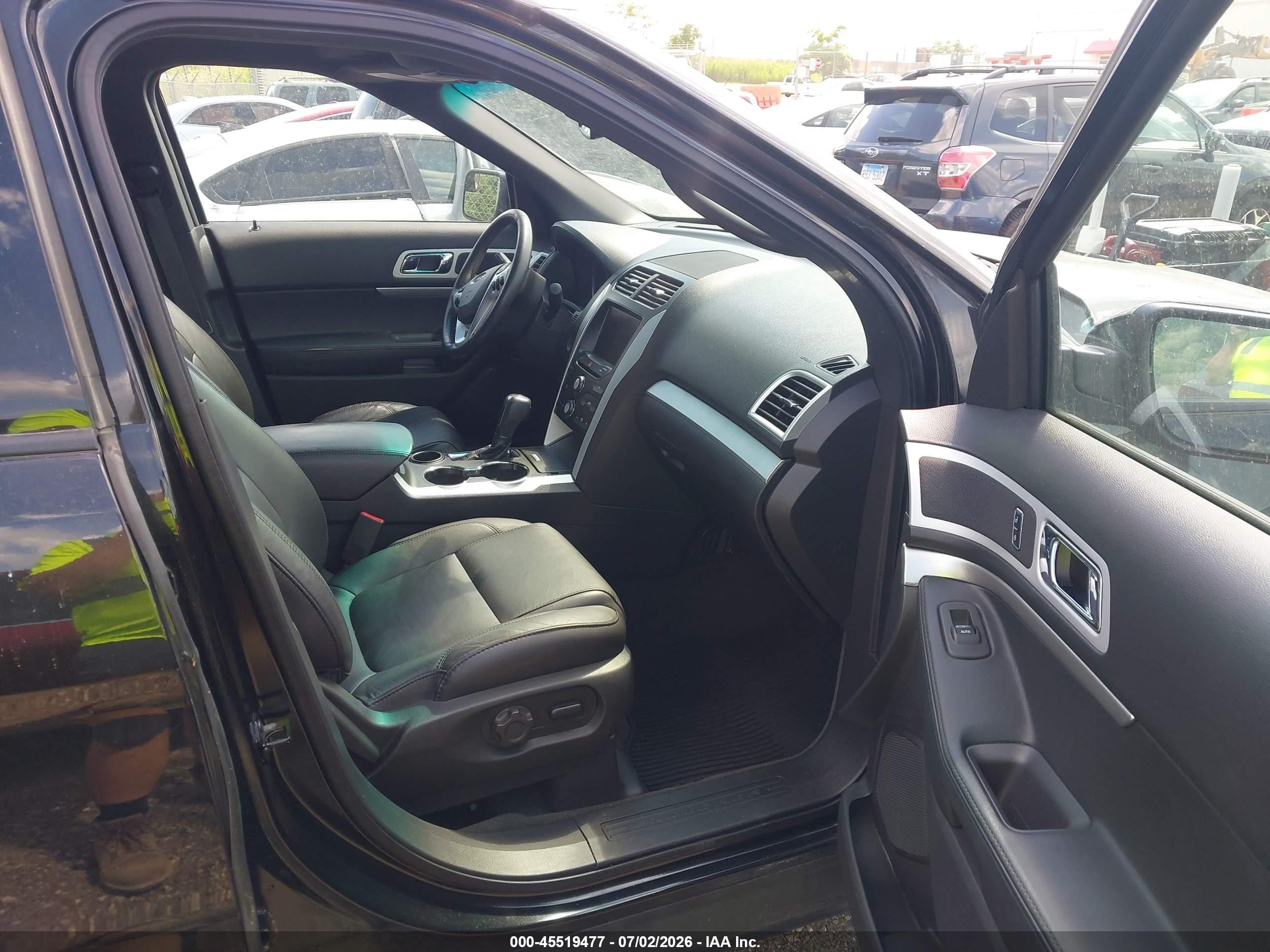 2014 Ford Explorer Xlt Black vin: 1FM5K7D89EGC55863