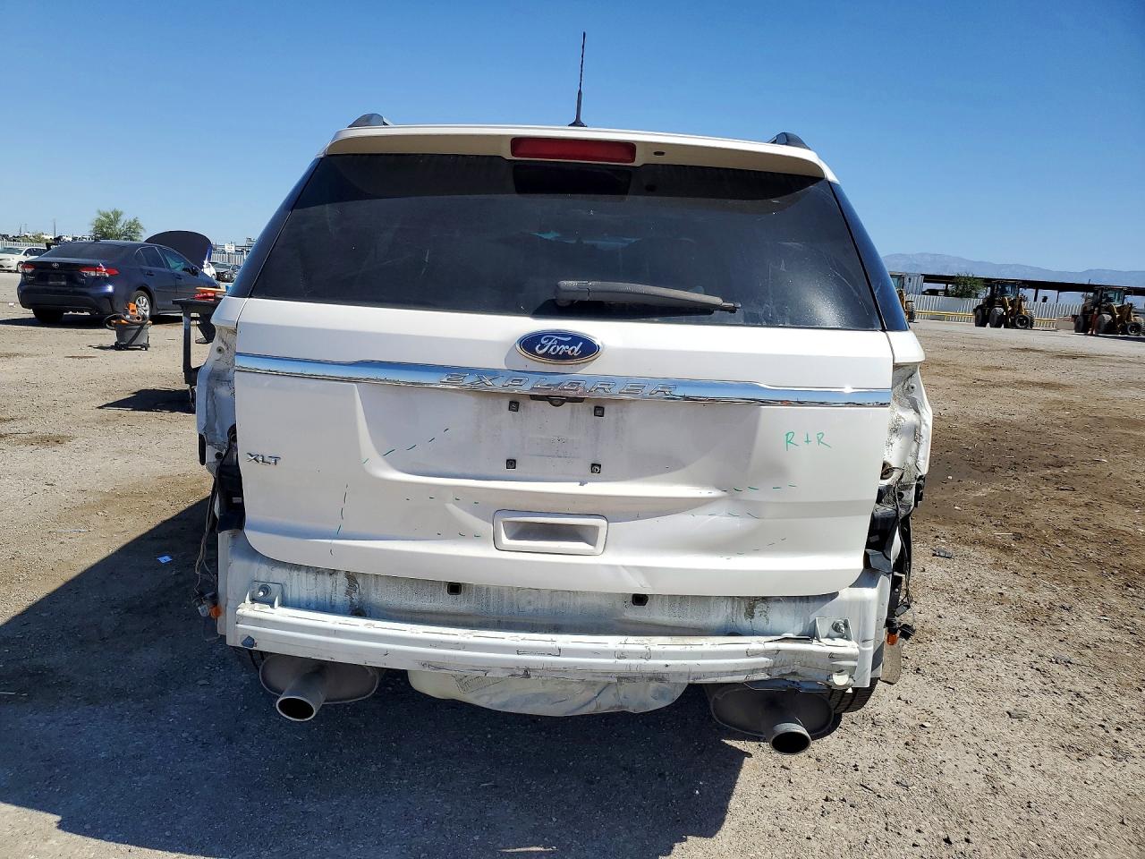 2015 Ford Explorer Xlt Белый vin: 1FM5K7D89FGA20249
