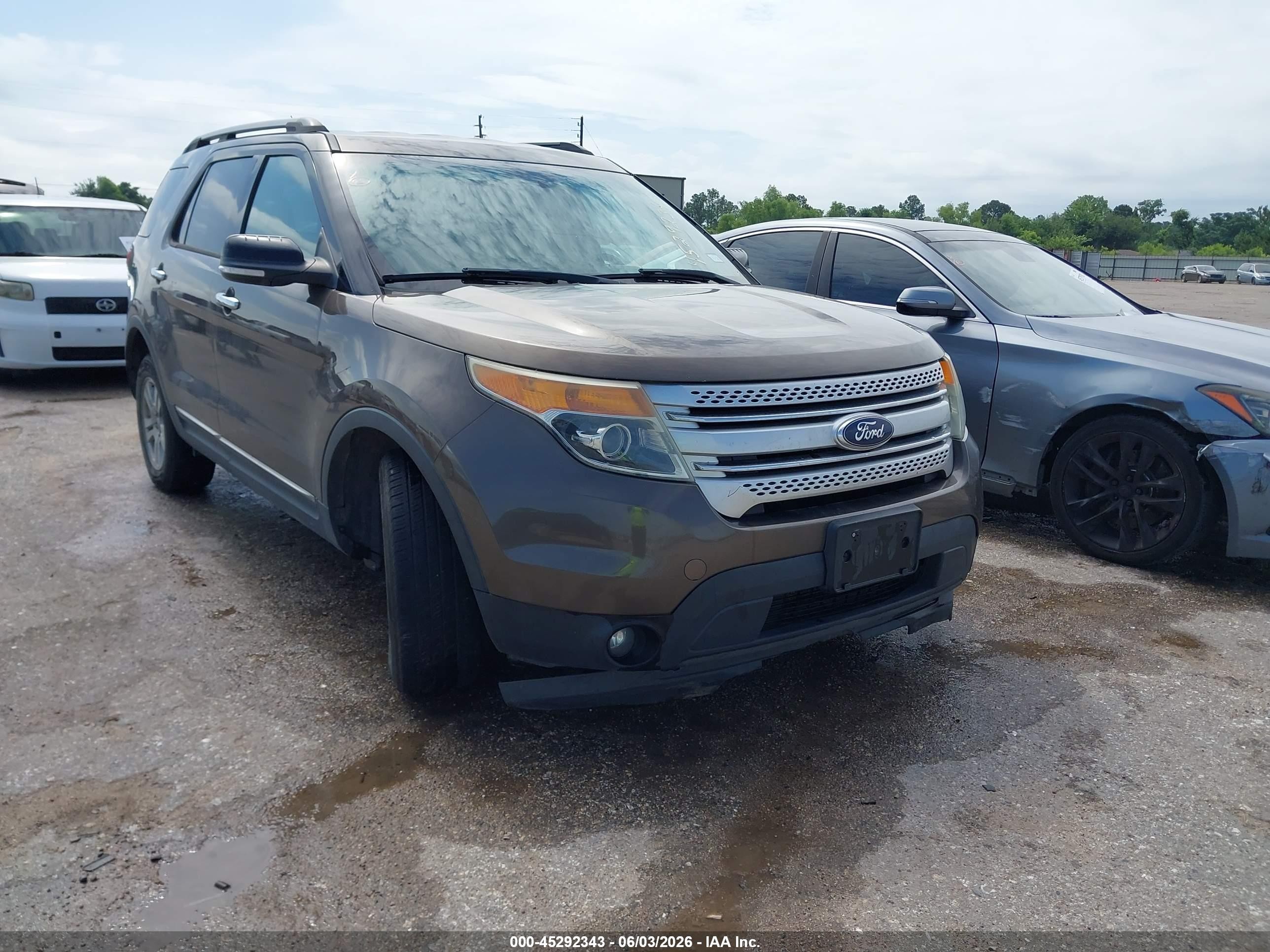 2015 Ford Explorer Xlt Brown vin: 1FM5K7D89FGA25614