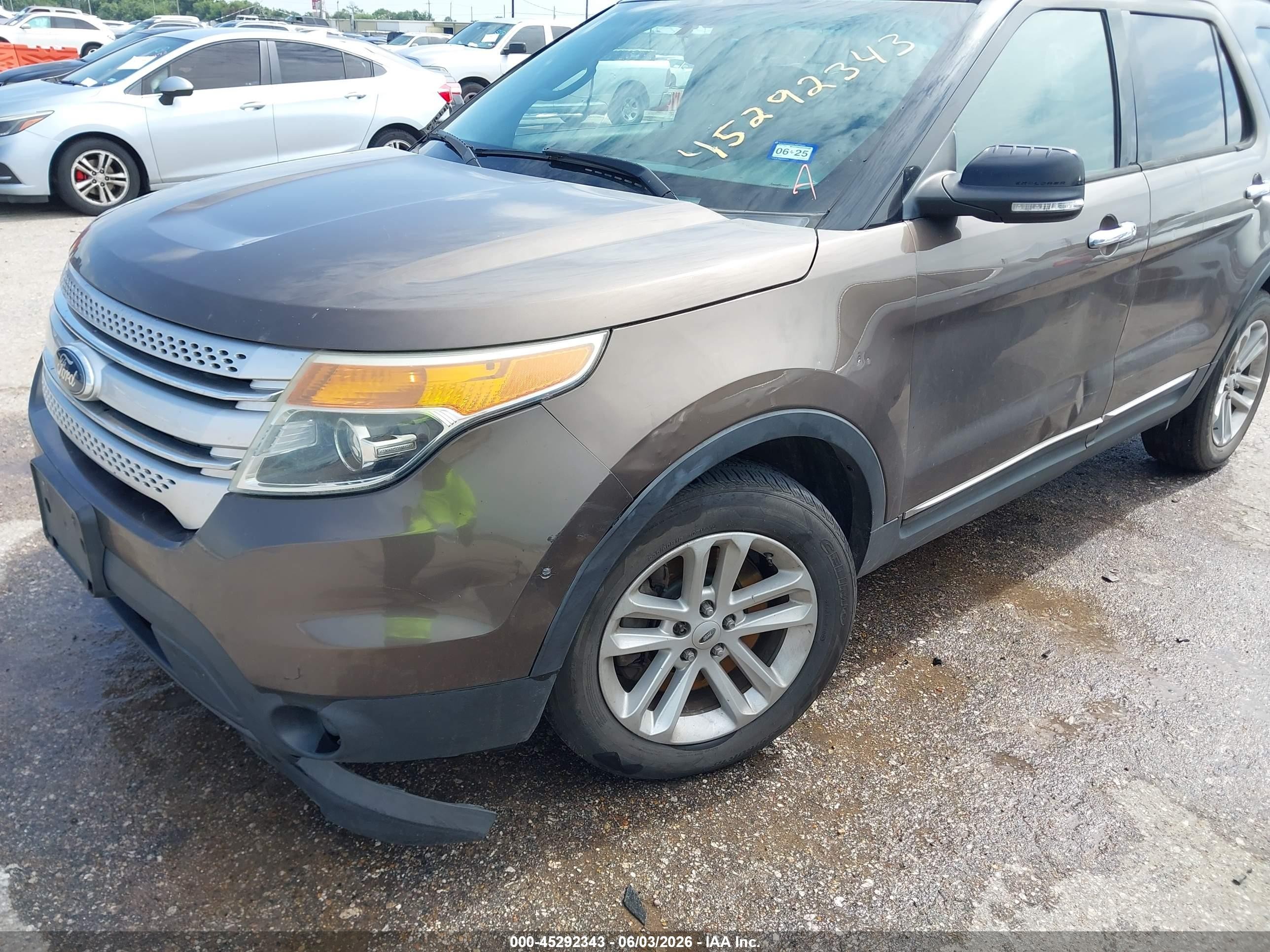 2015 Ford Explorer Xlt Brown vin: 1FM5K7D89FGA25614