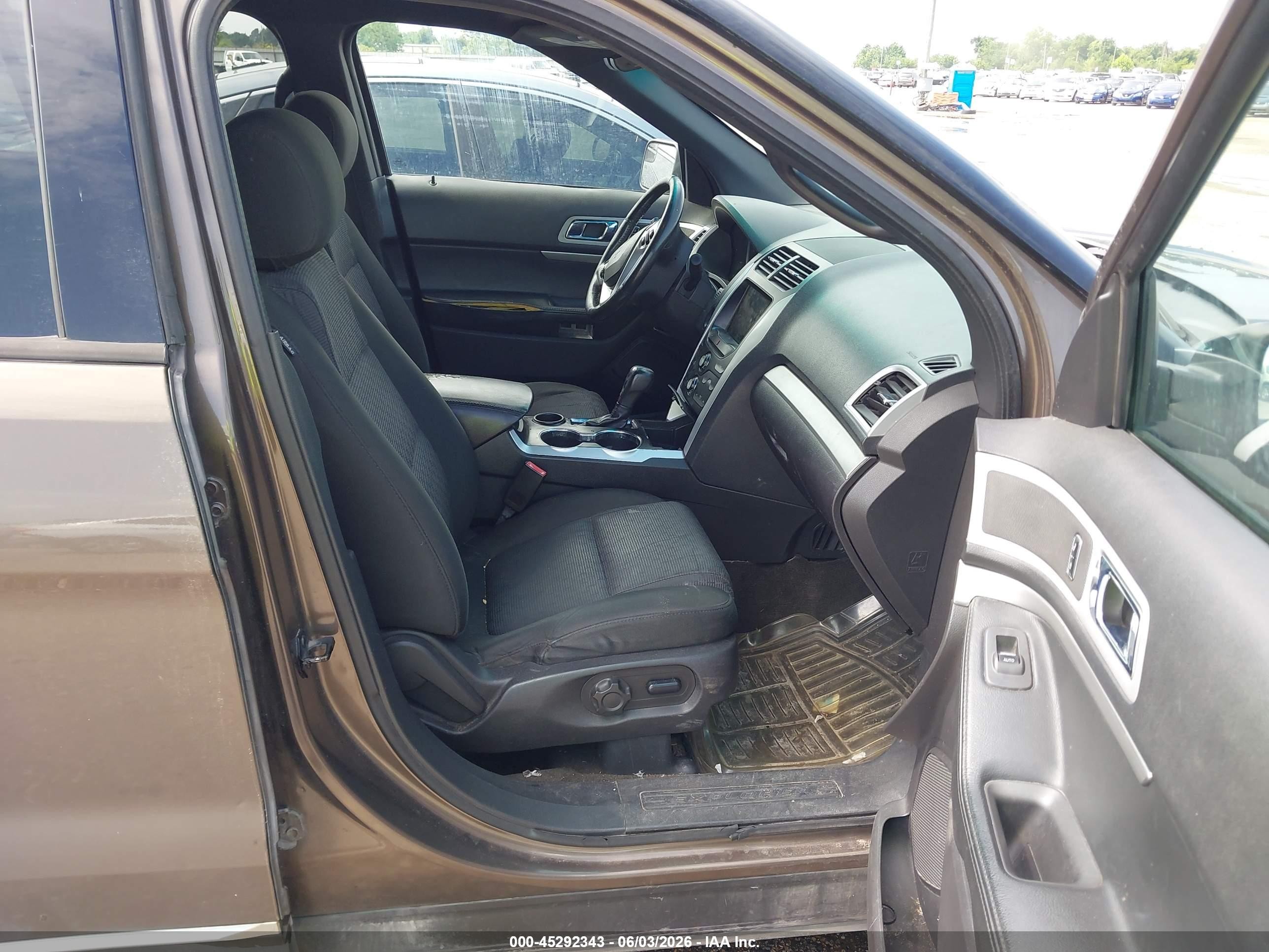 2015 Ford Explorer Xlt Brown vin: 1FM5K7D89FGA25614