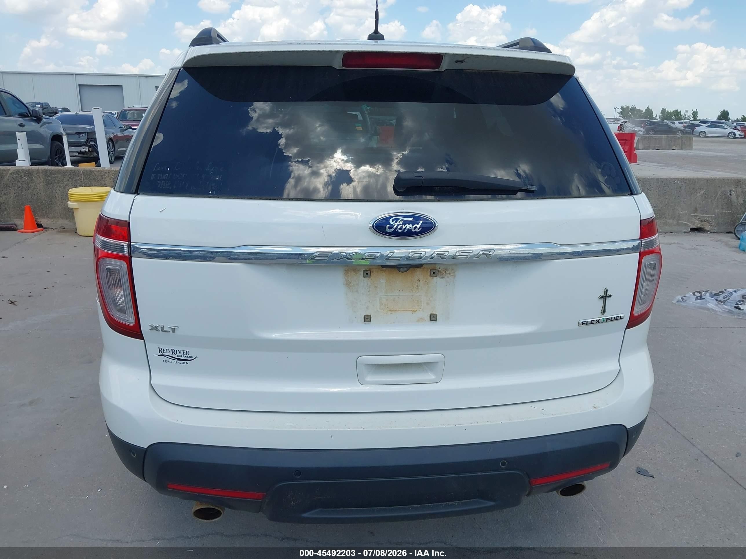 2015 Ford Explorer Xlt White vin: 1FM5K7D89FGB01722