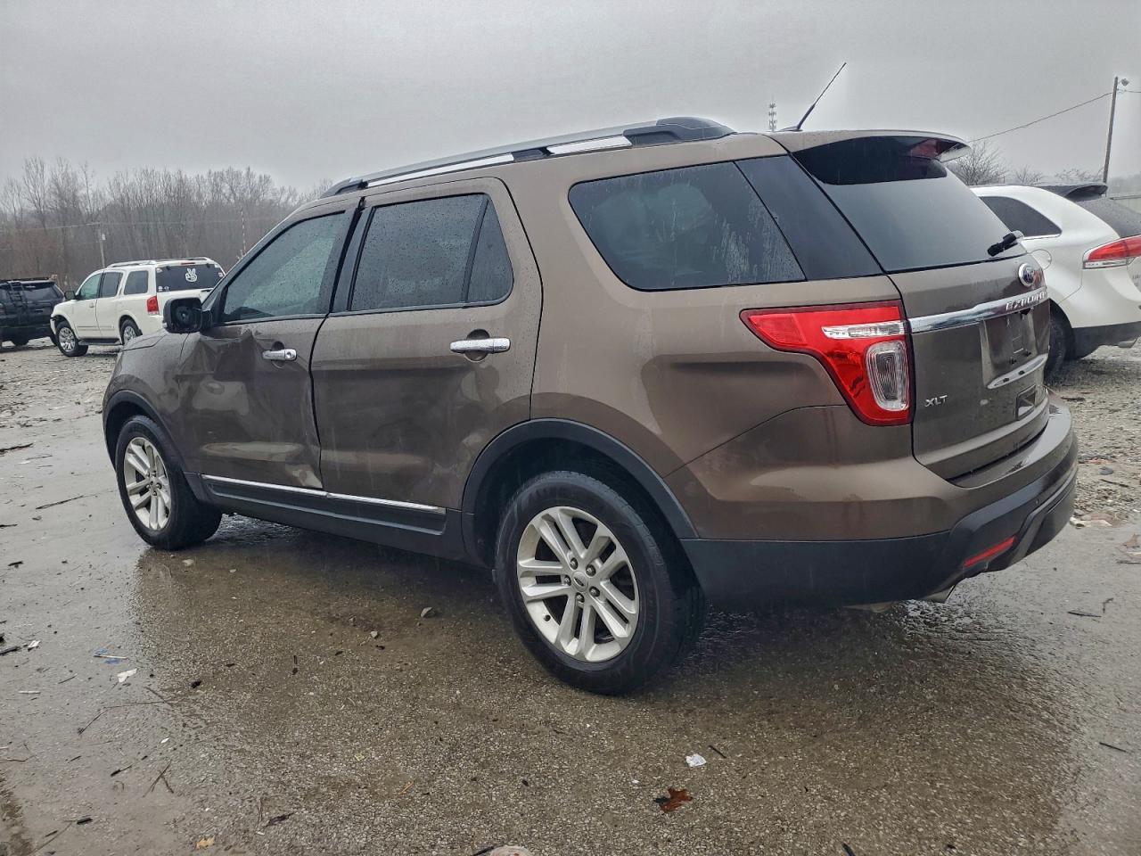 2015 Ford Explorer Xlt Maroon vin: 1FM5K7D89FGC02615