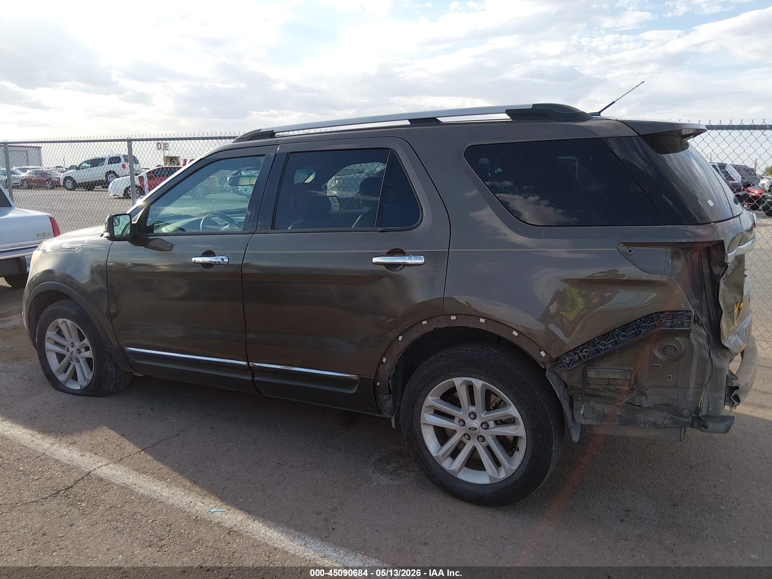 2015 Ford Explorer Xlt Dark Brown vin: 1FM5K7D89FGC04901