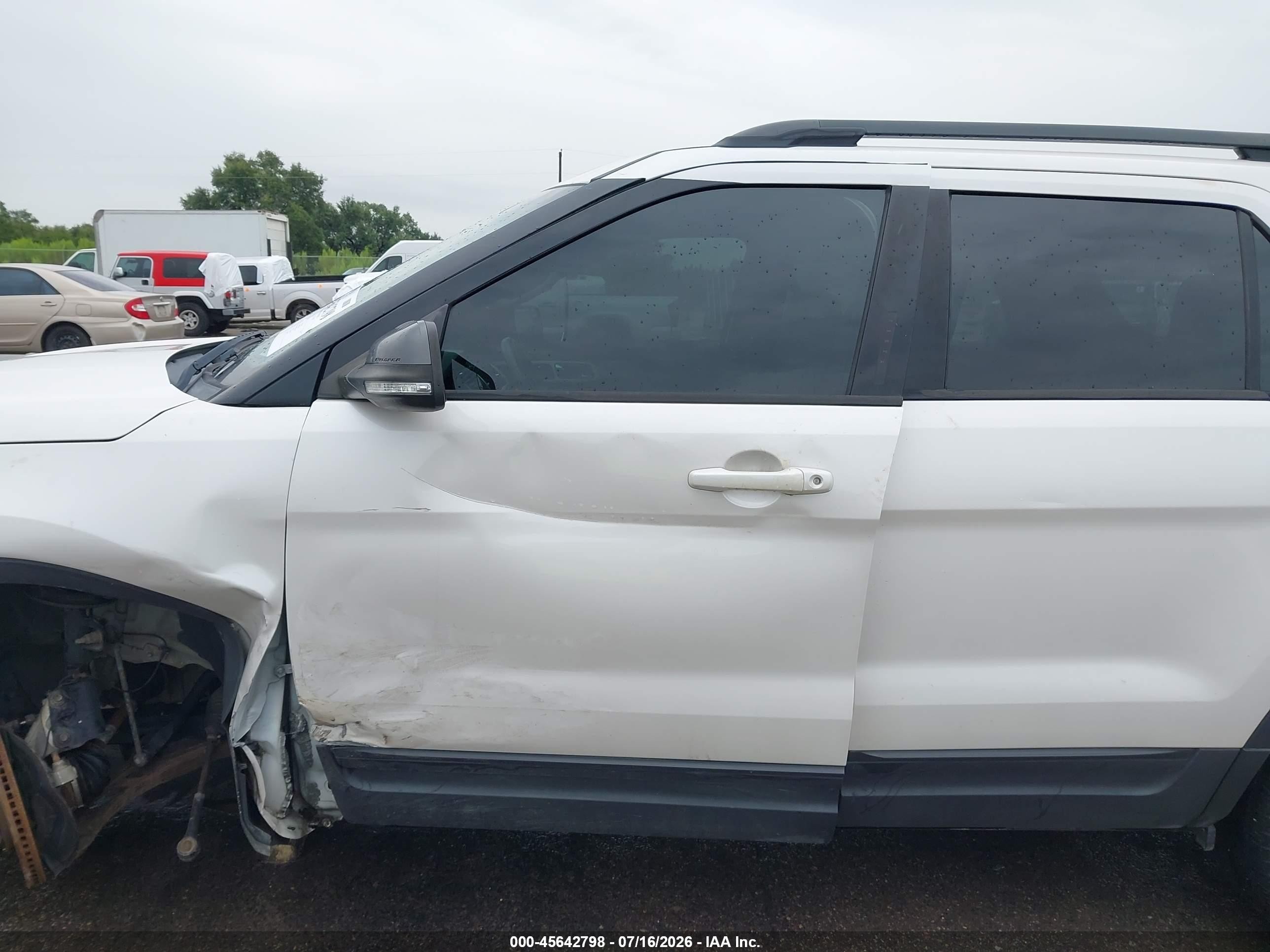 2015 Ford Explorer Xlt White vin: 1FM5K7D89FGC15560