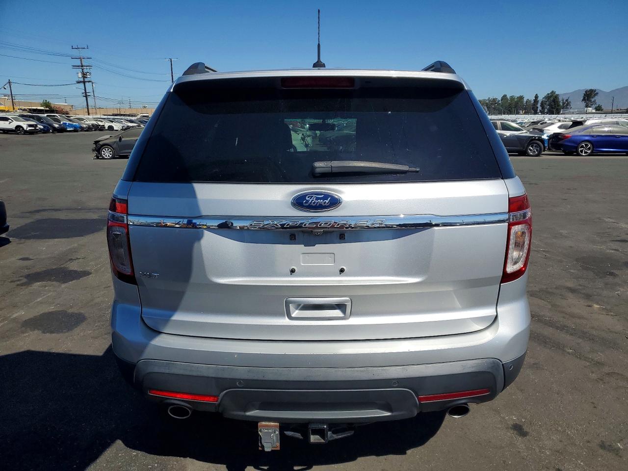 2015 Ford Explorer Xlt Silver vin: 1FM5K7D89FGC39986