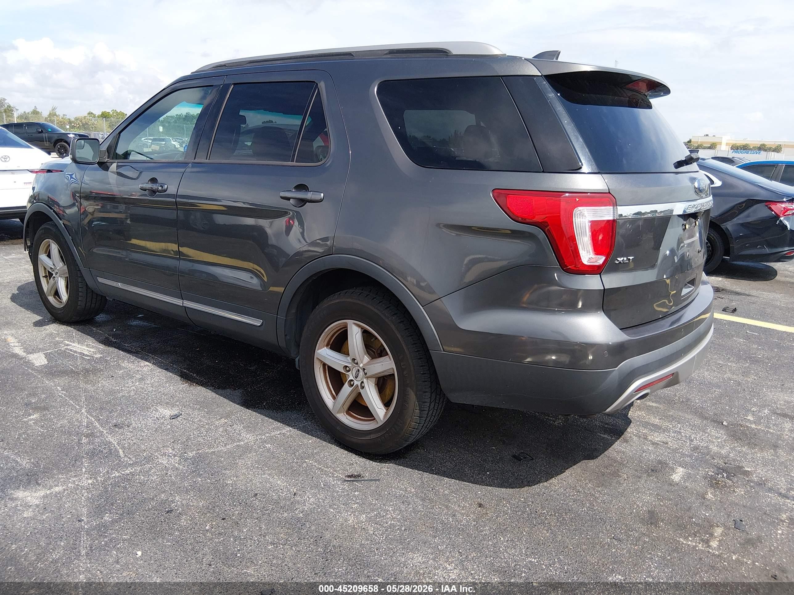 2016 Ford Explorer Xlt Gray vin: 1FM5K7D89GGC54859