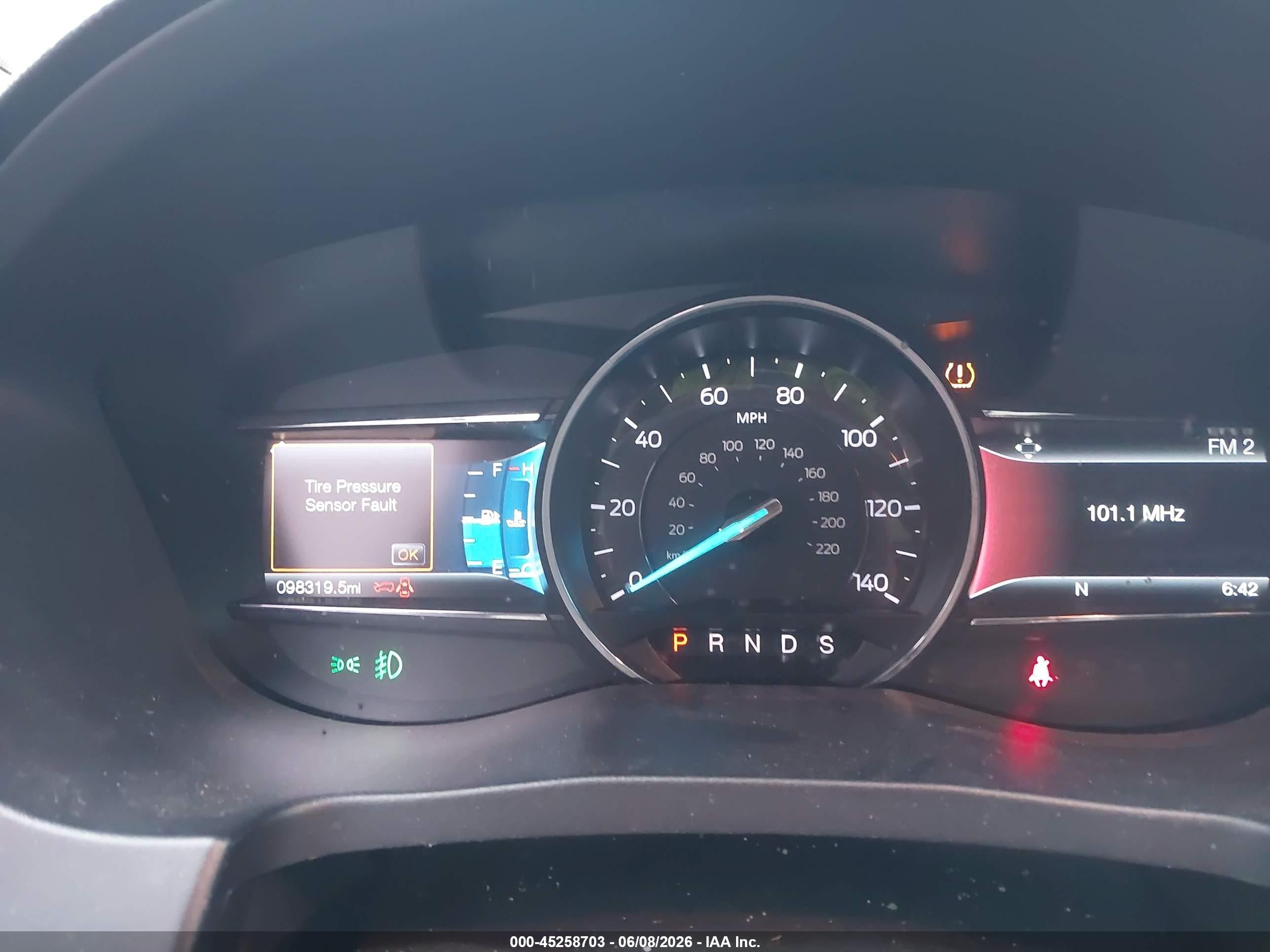 2017 Ford Explorer Xlt White vin: 1FM5K7D89HGD42036