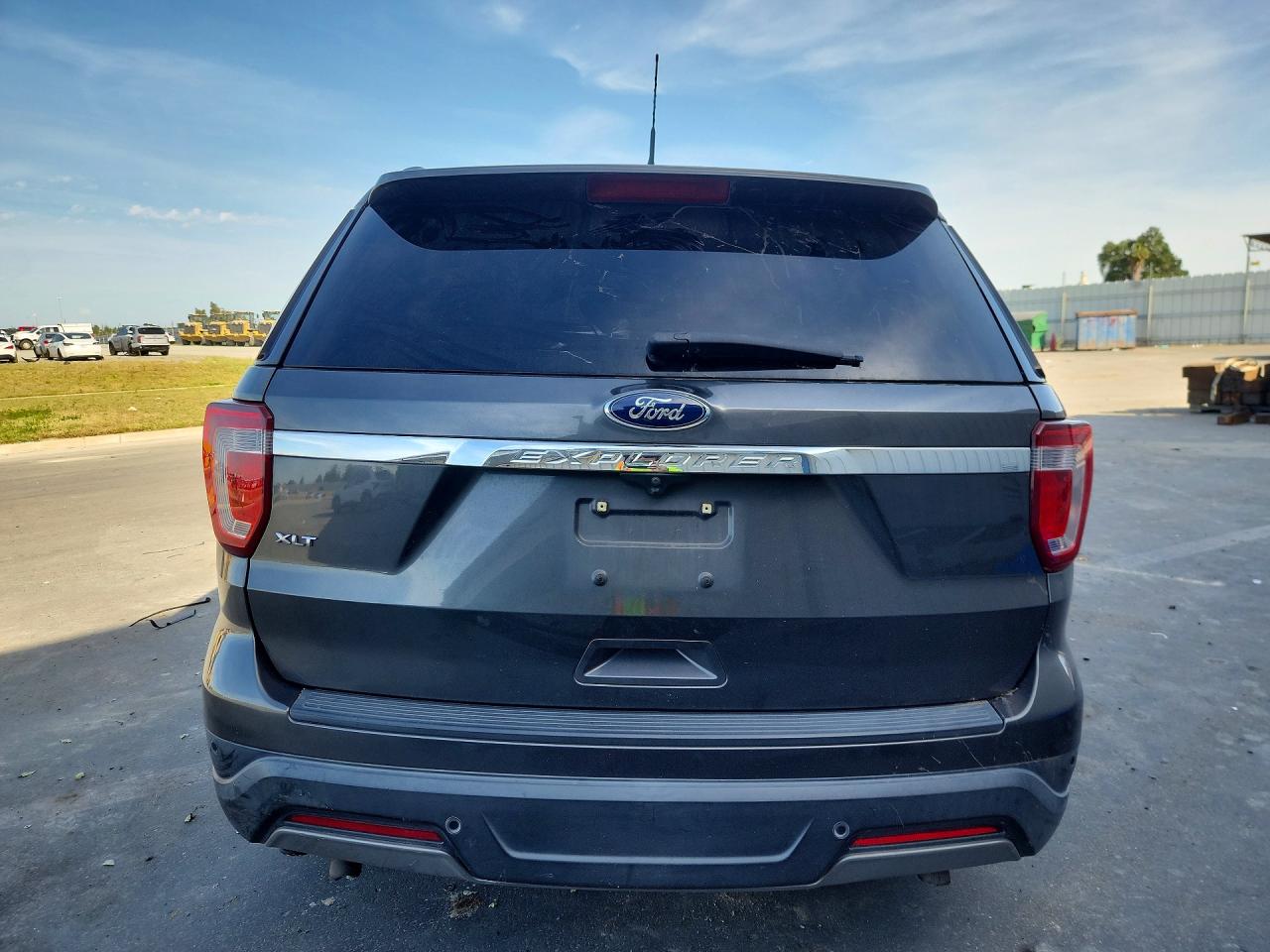 2019 Ford Explorer Xlt Gray vin: 1FM5K7D89KGA09360