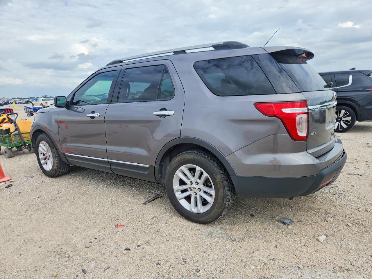 2013 Ford Explorer Xlt Gray vin: 1FM5K7D8XDGA41012