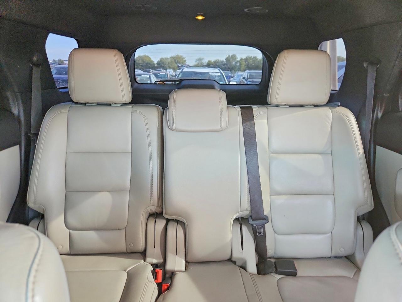 2013 Ford Explorer Xlt Red vin: 1FM5K7D8XDGC14530