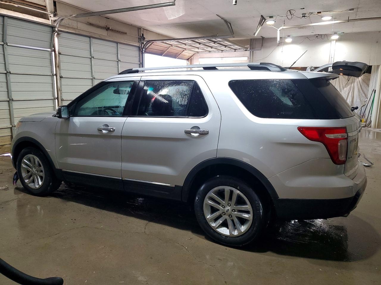 2013 Ford Explorer Xlt Серебряный vin: 1FM5K7D8XDGC25267