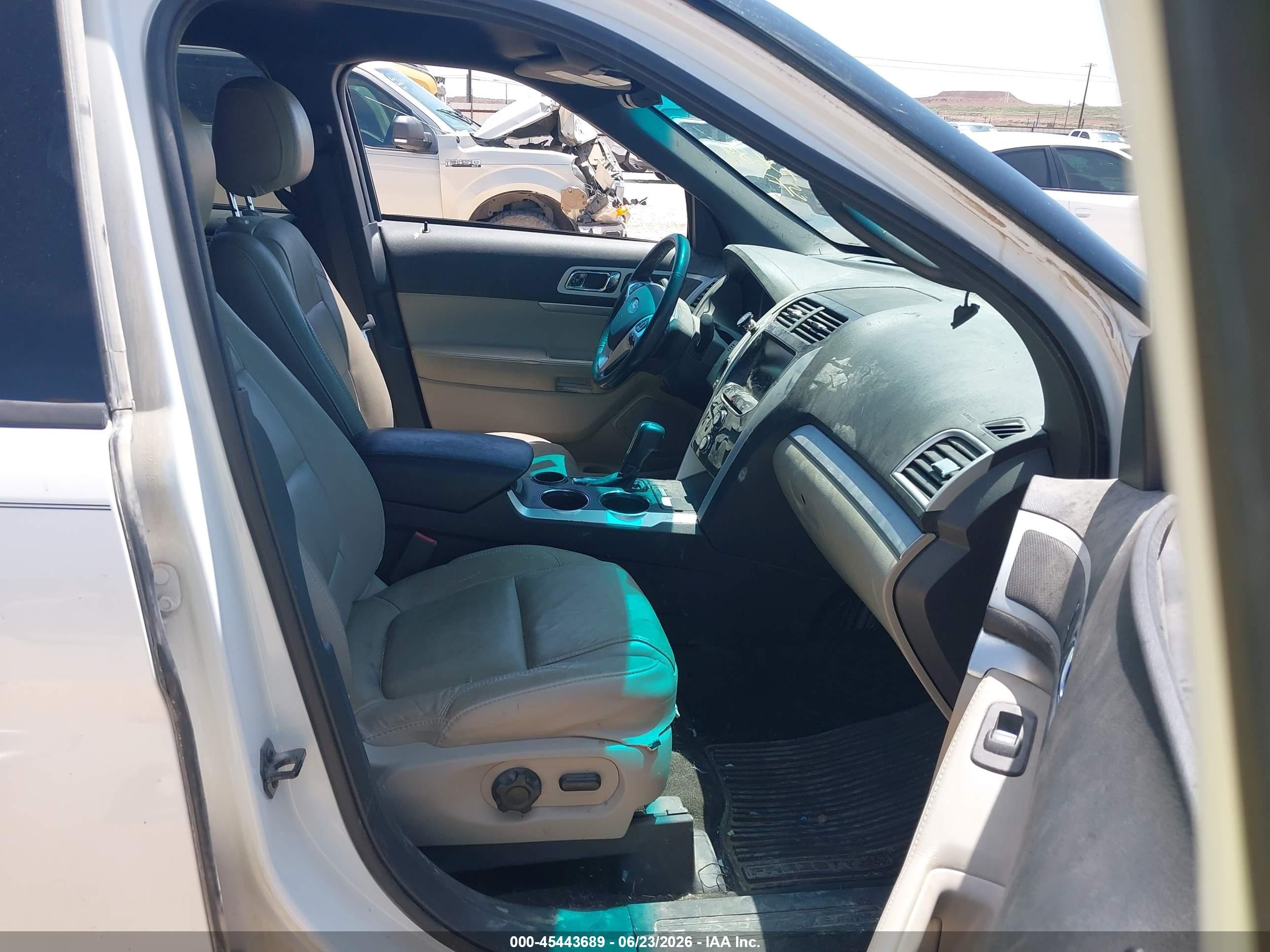 2014 Ford Explorer Xlt White vin: 1FM5K7D8XEGA07945