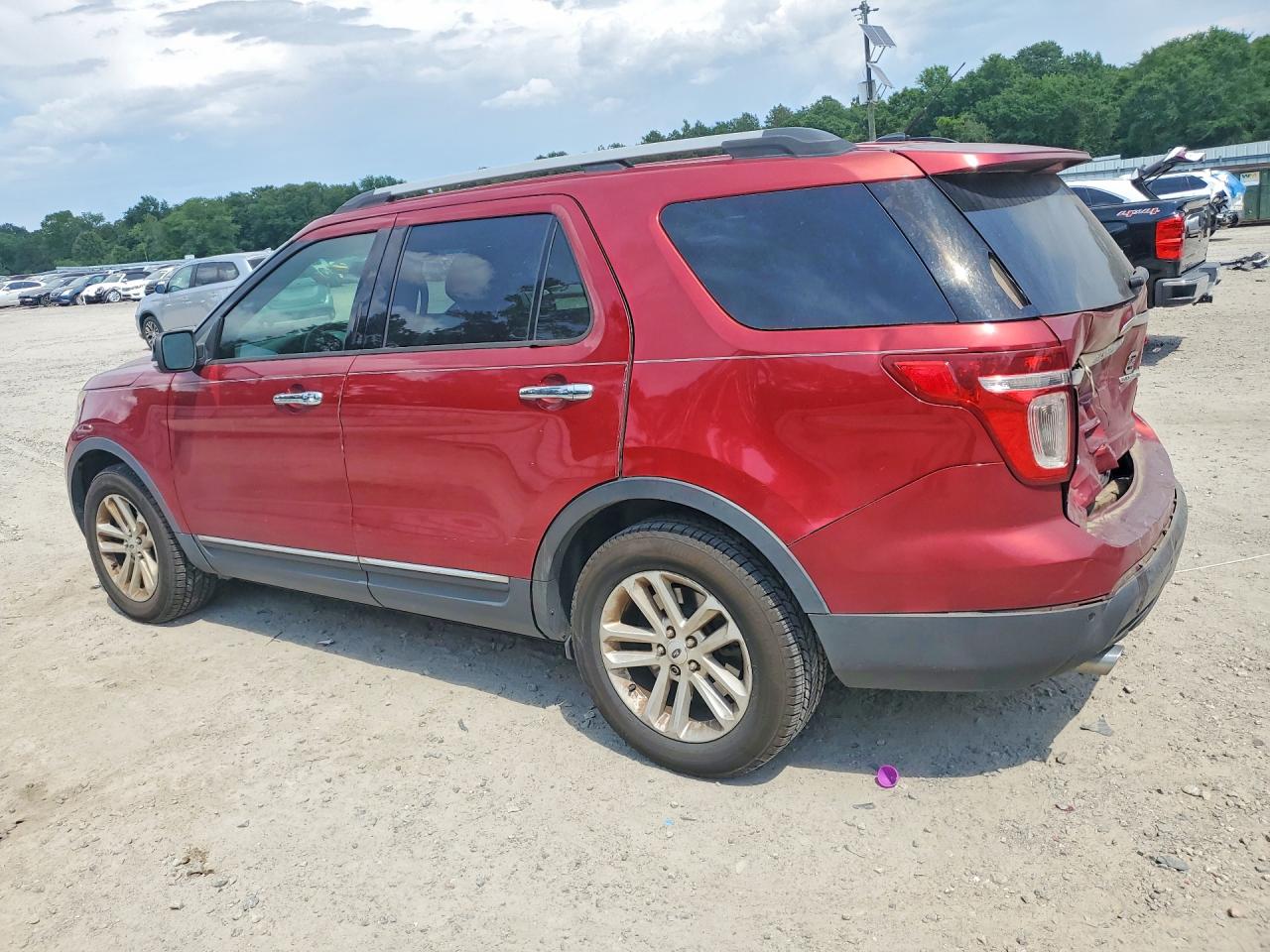 2015 Ford Explorer Xlt Red vin: 1FM5K7D8XFGA67998