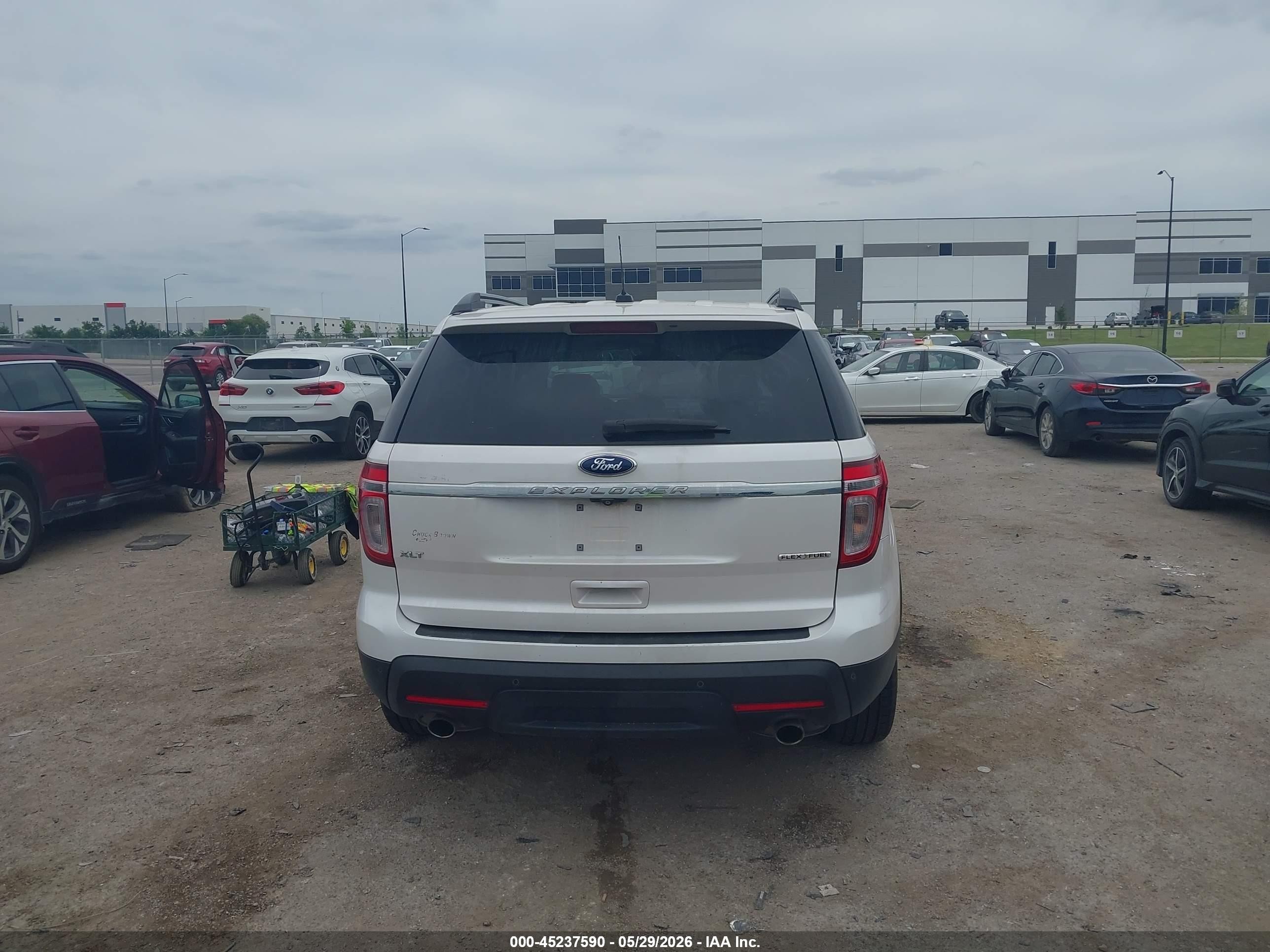 2015 Ford Explorer Xlt White vin: 1FM5K7D8XFGA71615