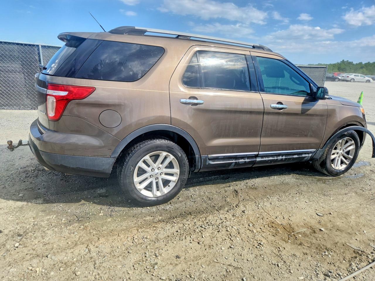 2015 Ford Explorer Xlt Tan vin: 1FM5K7D8XFGA82663