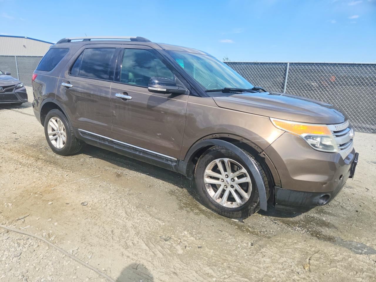 2015 Ford Explorer Xlt Tan vin: 1FM5K7D8XFGA82663
