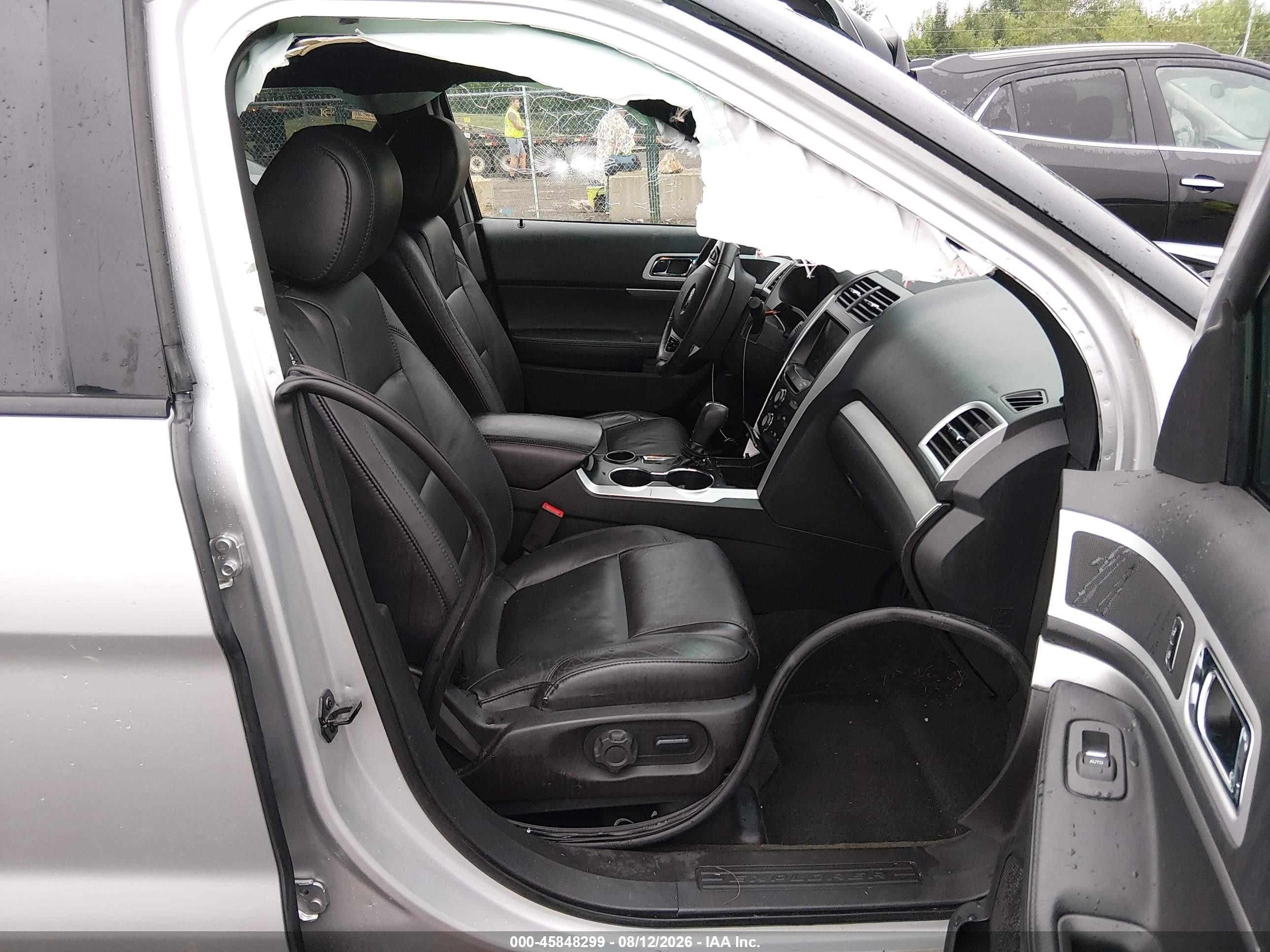 2015 Ford Explorer Xlt Silver vin: 1FM5K7D8XFGB09859