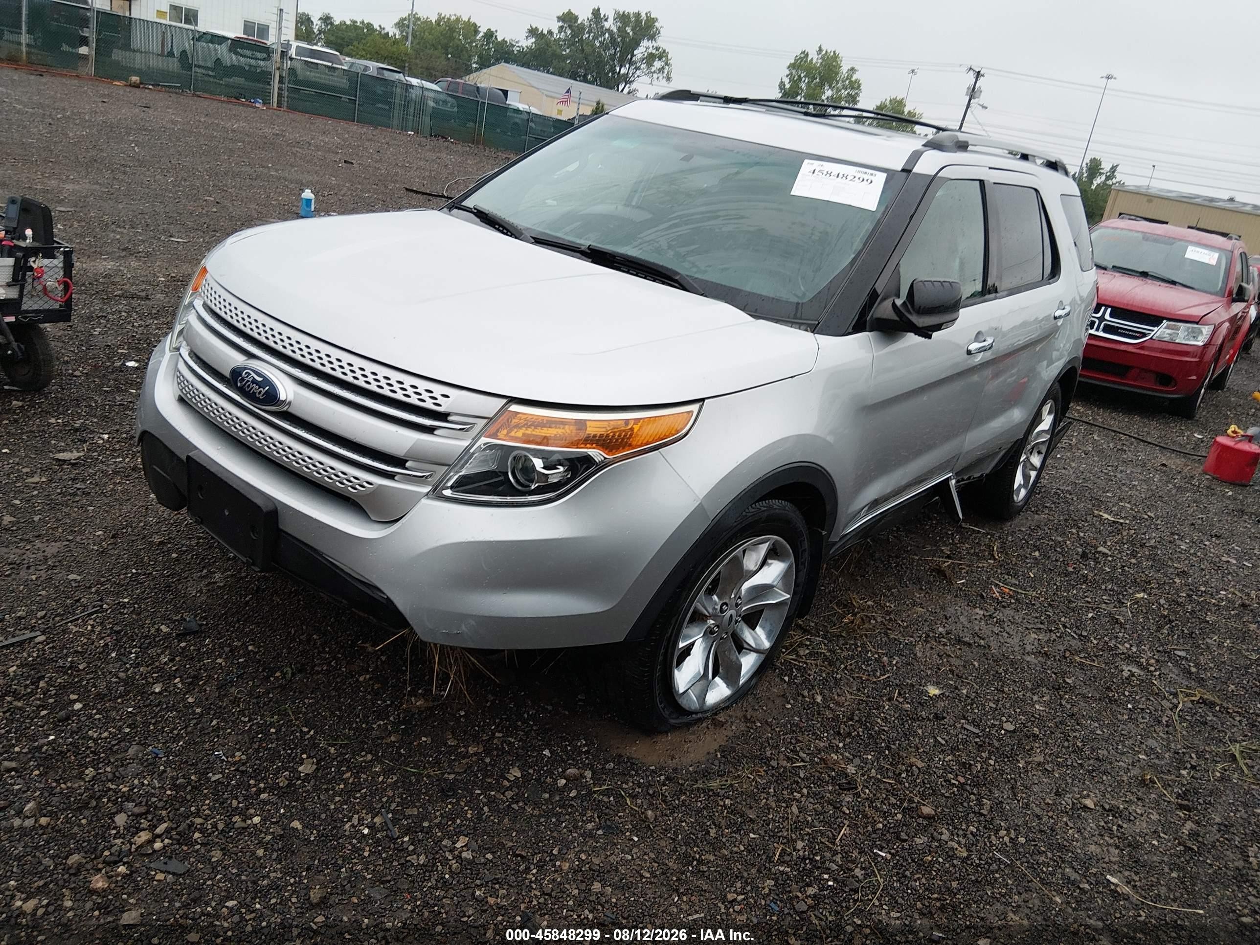 2015 Ford Explorer Xlt Silver vin: 1FM5K7D8XFGB09859