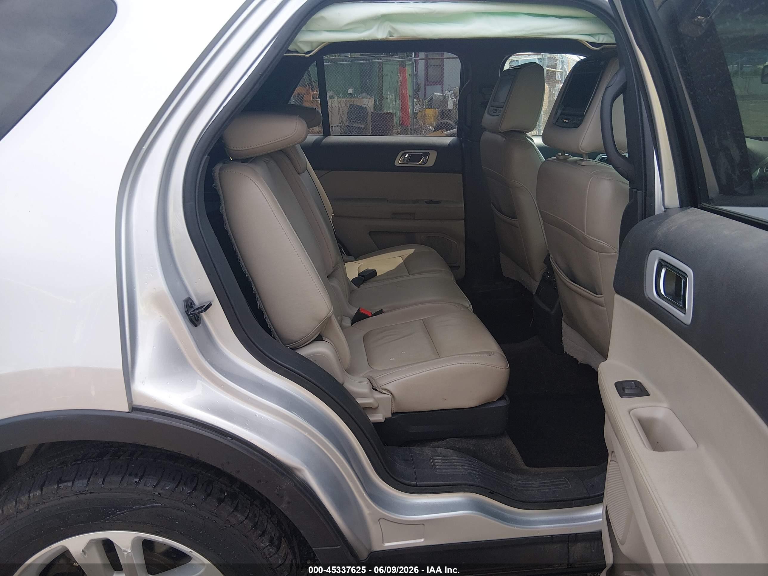 2015 Ford Explorer Xlt Silver vin: 1FM5K7D8XFGB34597