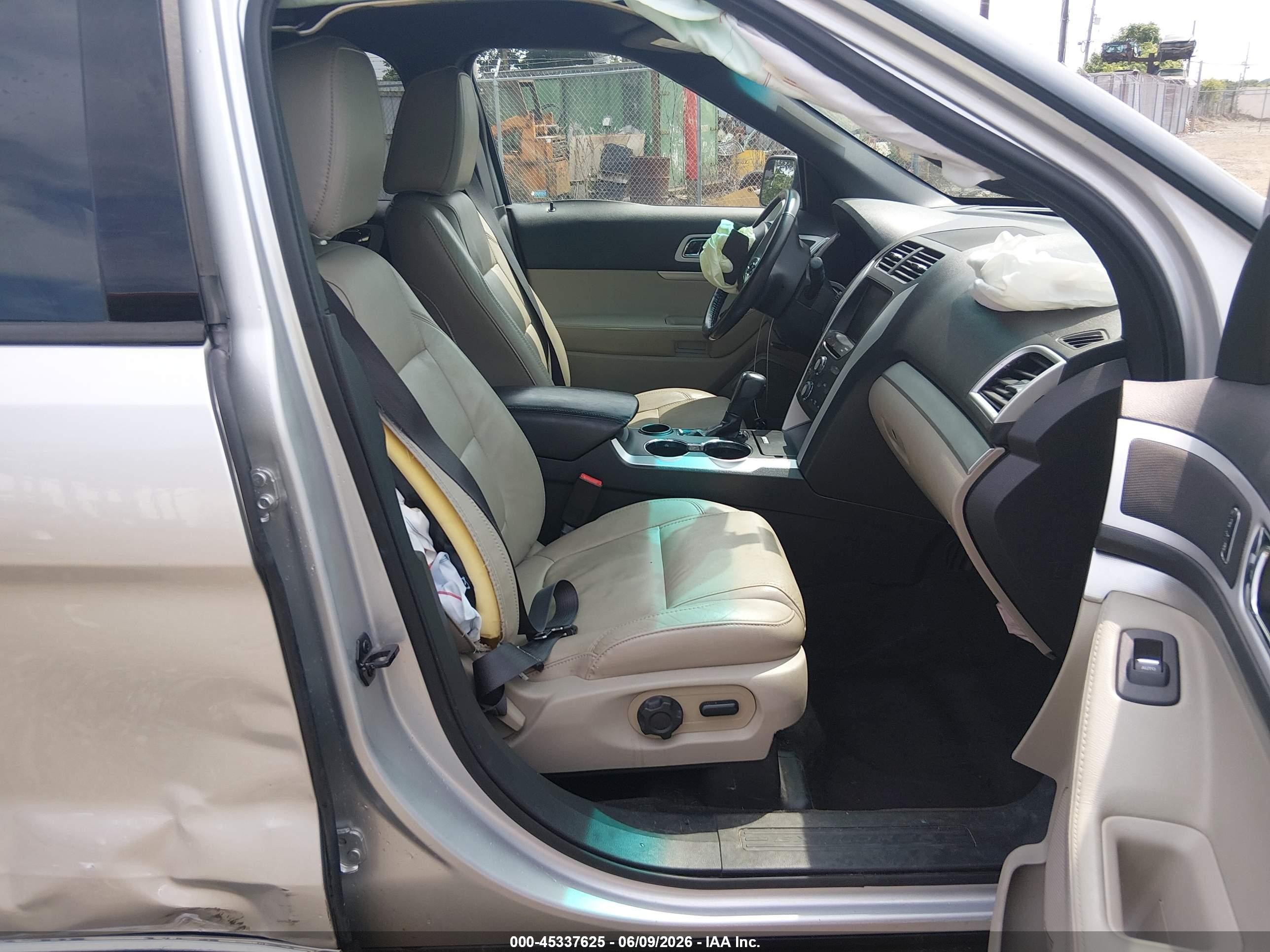 2015 Ford Explorer Xlt Silver vin: 1FM5K7D8XFGB34597