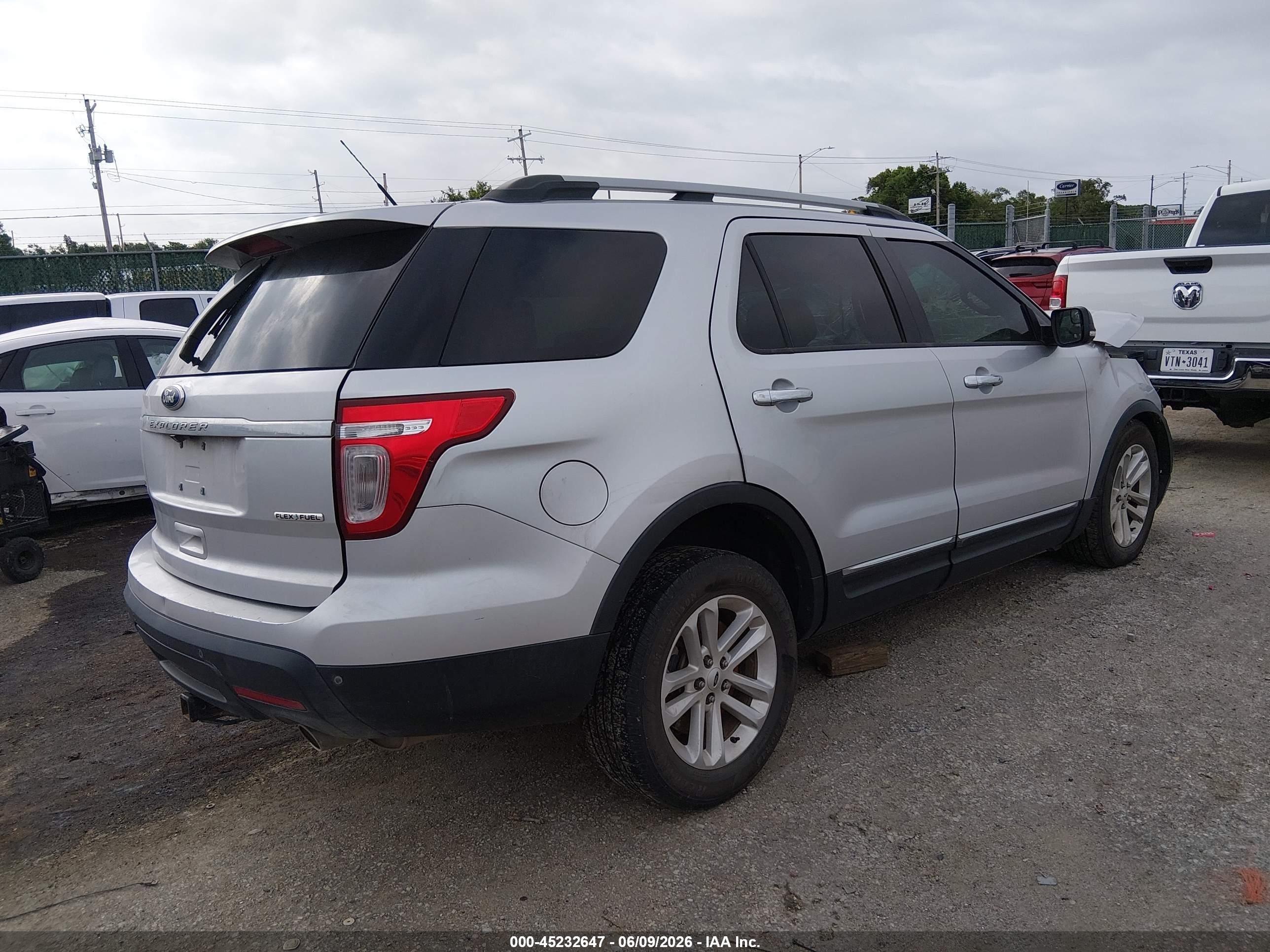 2015 Ford Explorer Xlt Silver vin: 1FM5K7D8XFGB73416
