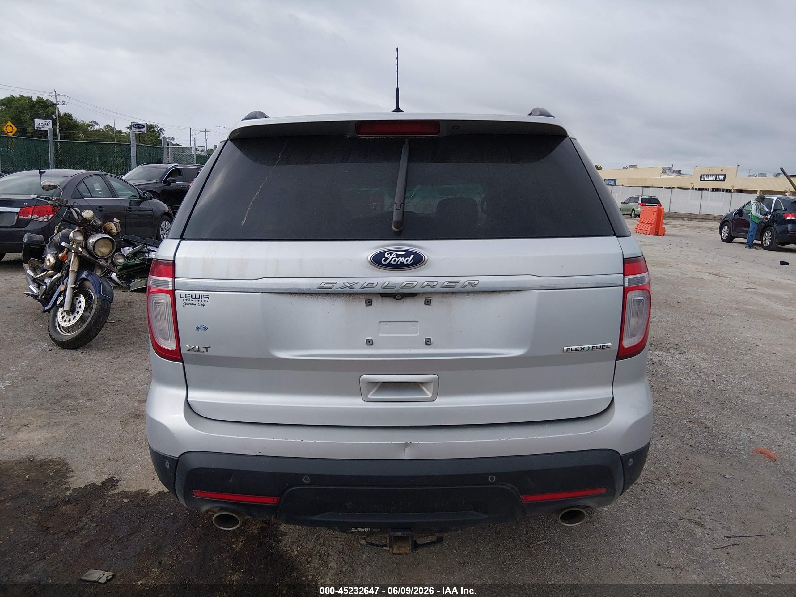 2015 Ford Explorer Xlt Silver vin: 1FM5K7D8XFGB73416