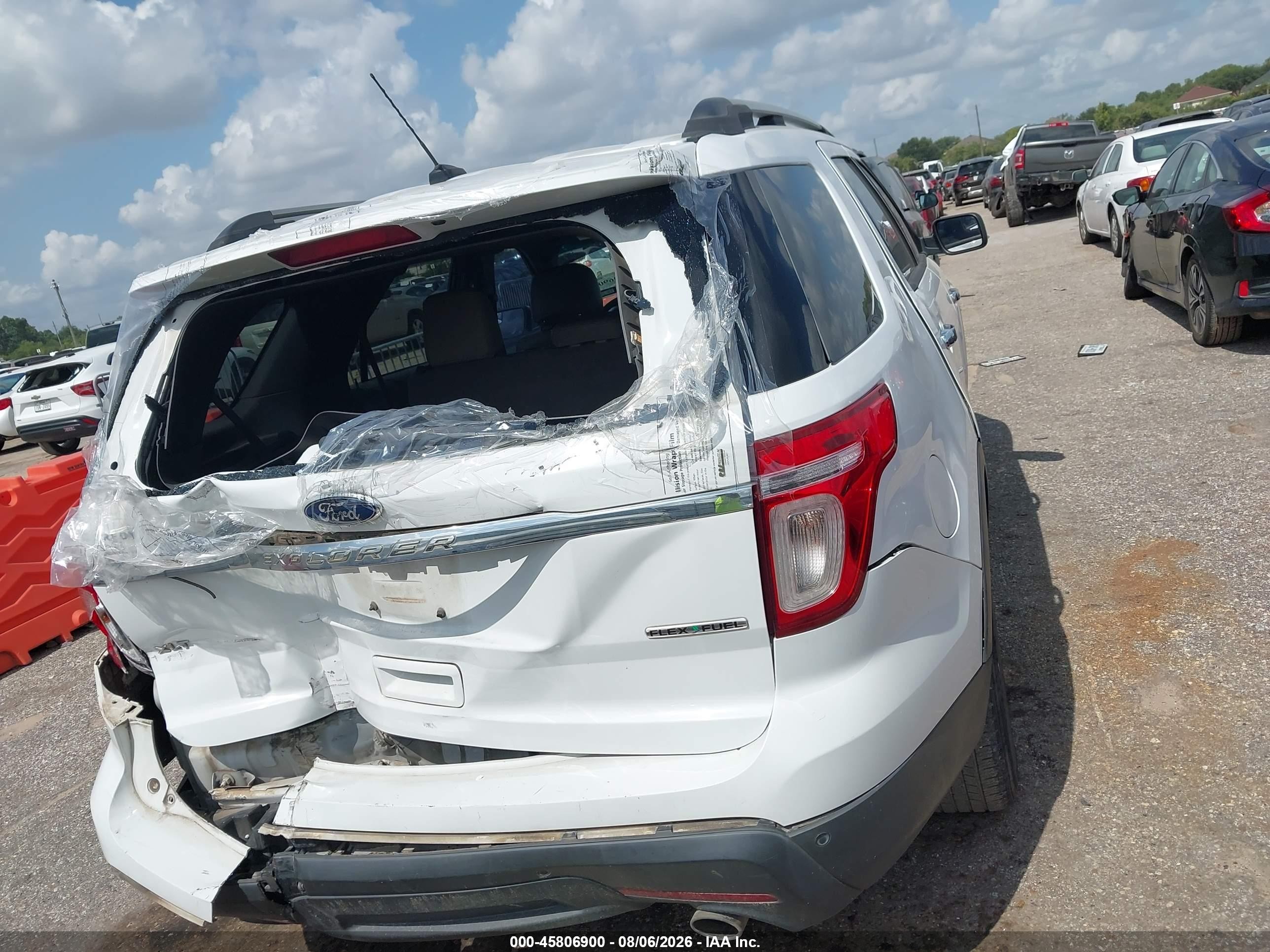 2015 Ford Explorer Xlt White vin: 1FM5K7D8XFGC02350