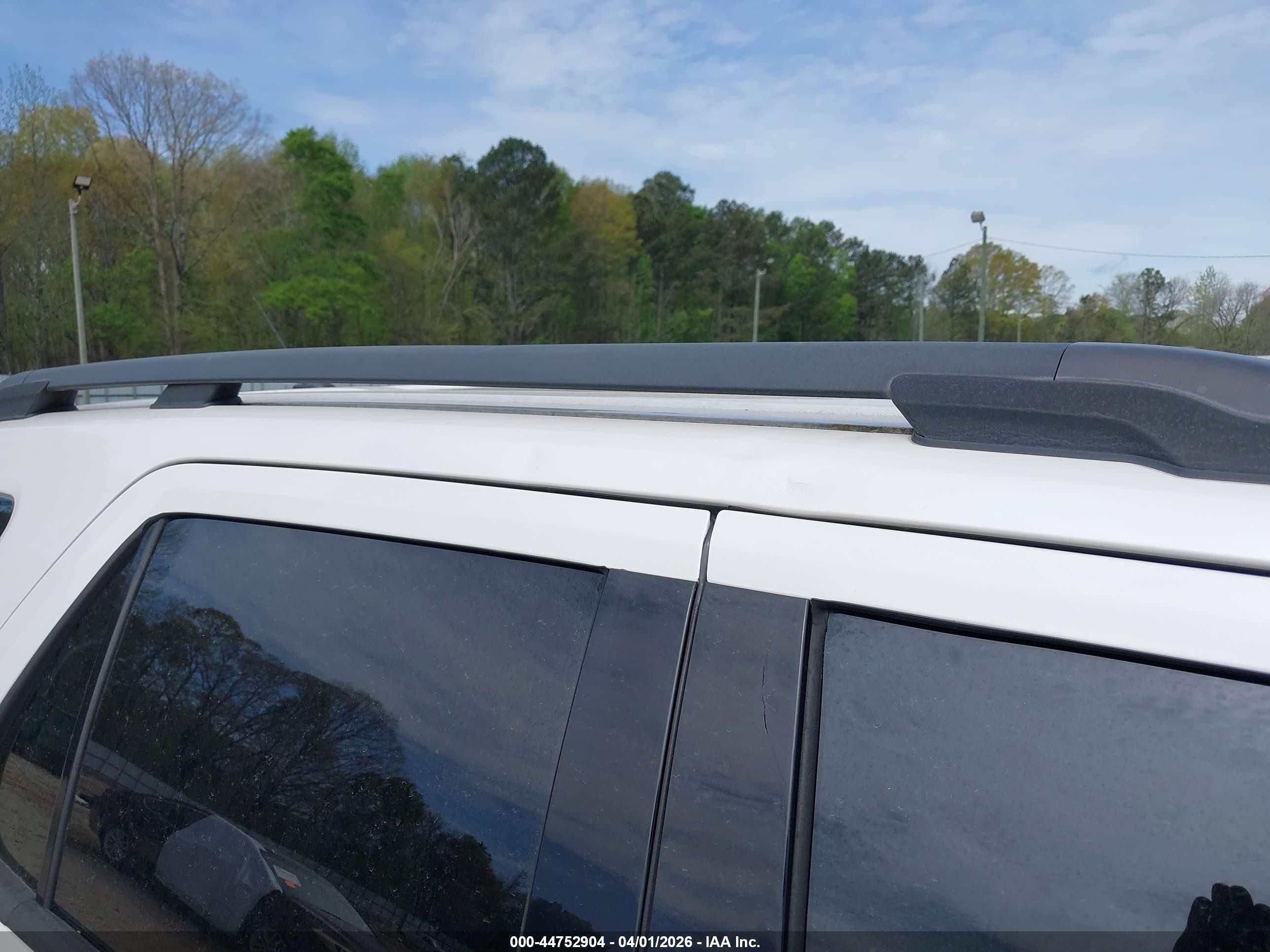 2015 Ford Explorer Xlt White vin: 1FM5K7D8XFGC45392