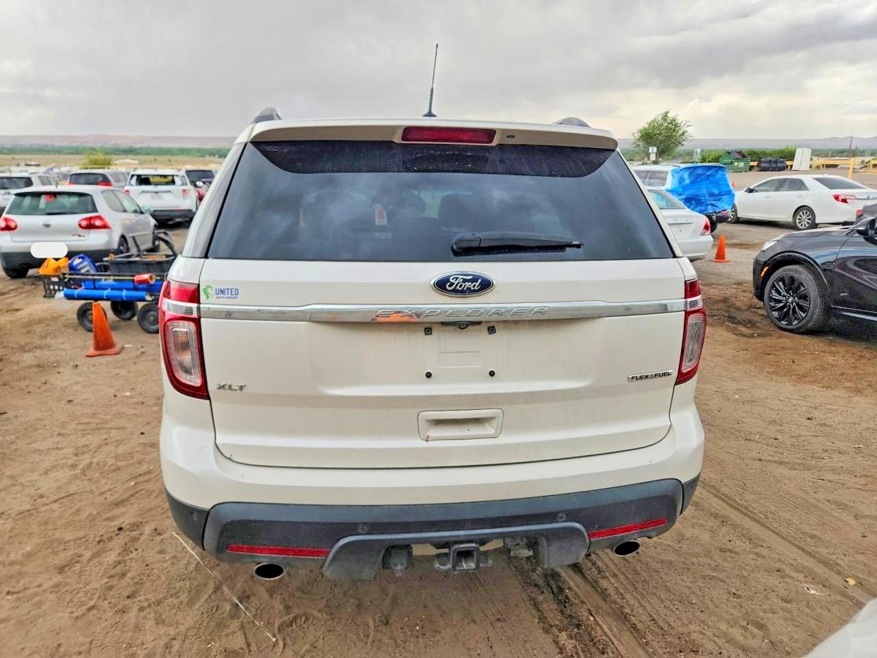 2015 Ford Explorer Xlt White vin: 1FM5K7D8XFGC49846