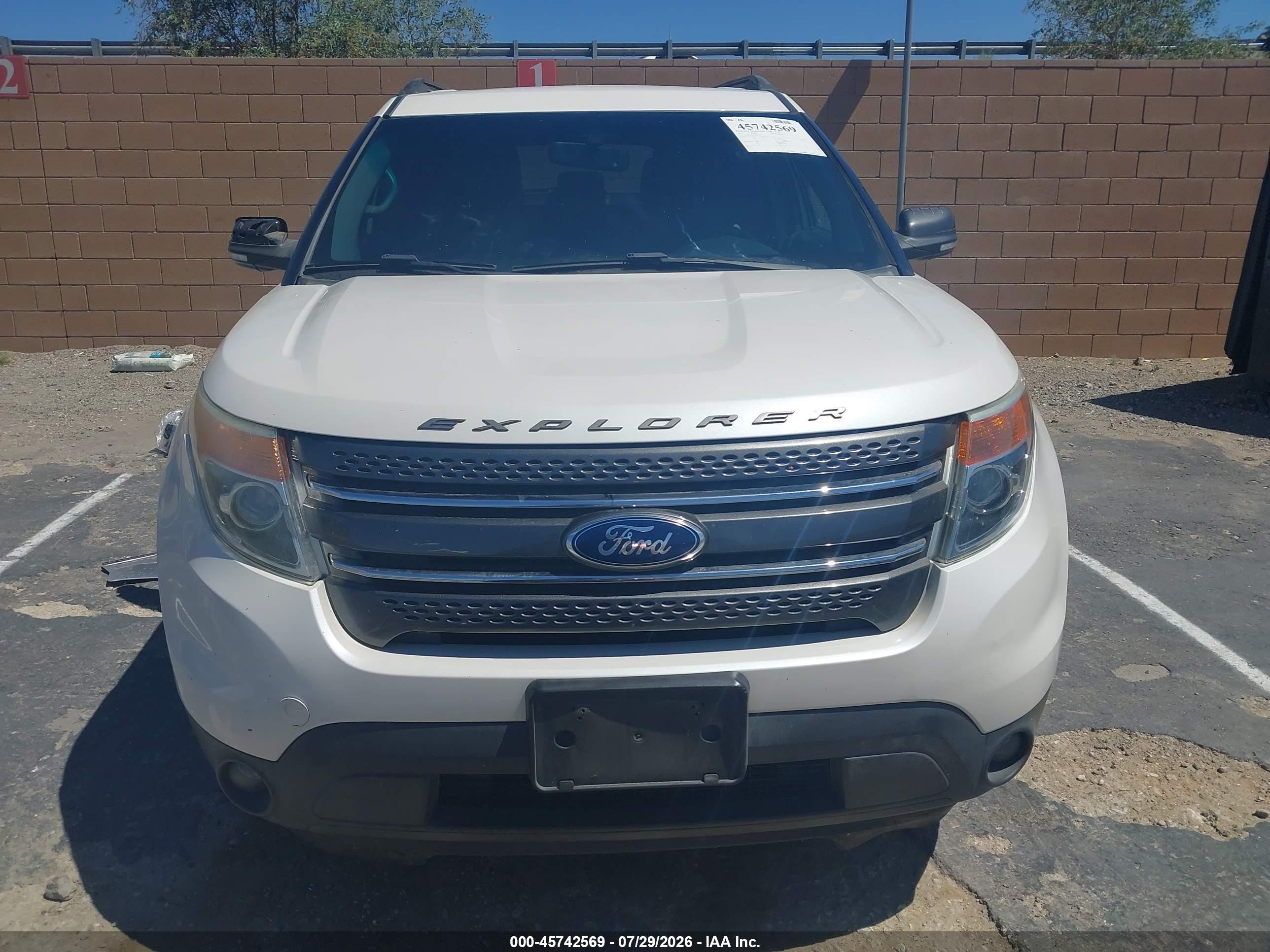 2015 Ford Explorer Xlt Белый vin: 1FM5K7D8XFGC64752
