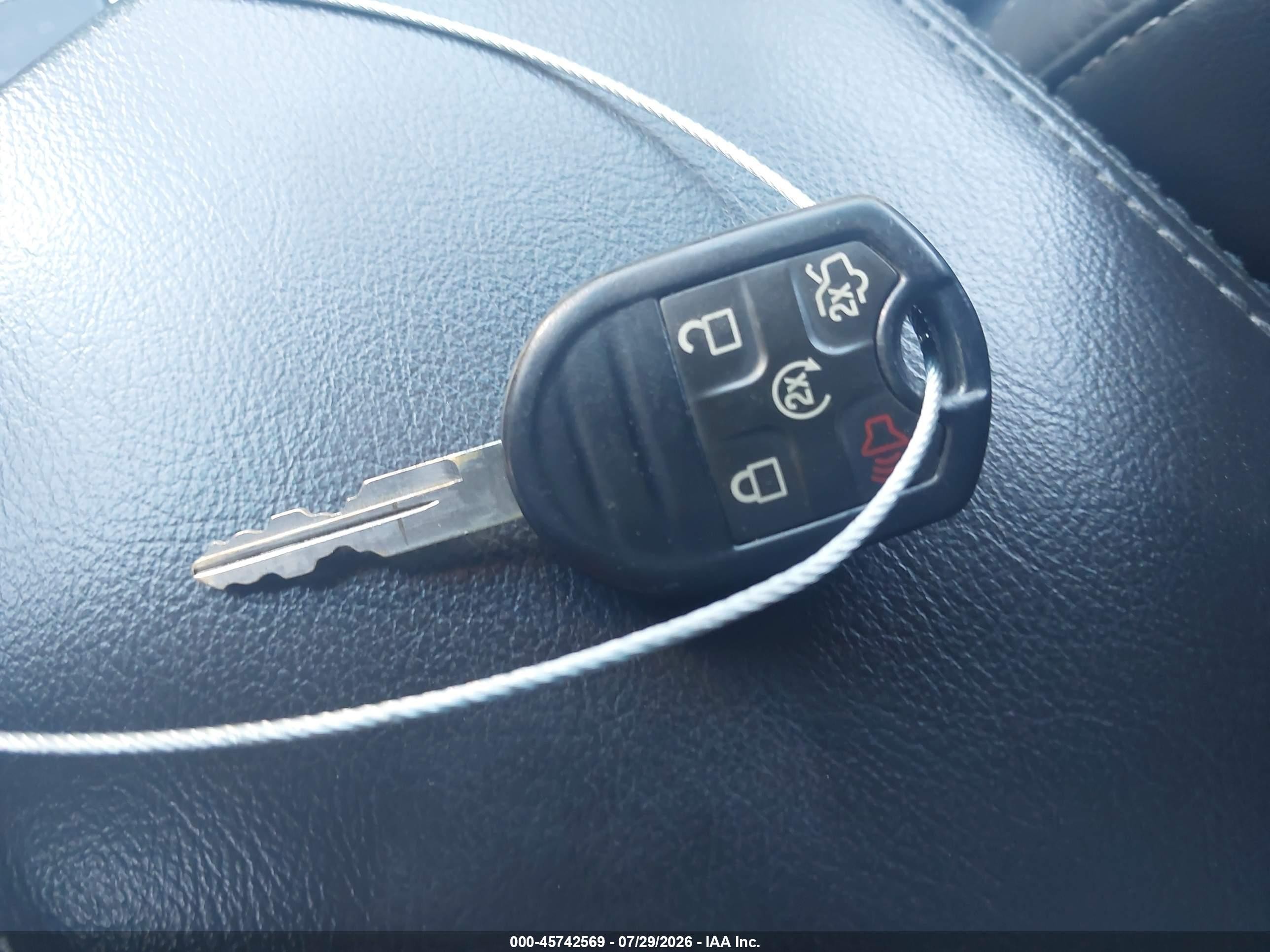 2015 Ford Explorer Xlt Белый vin: 1FM5K7D8XFGC64752