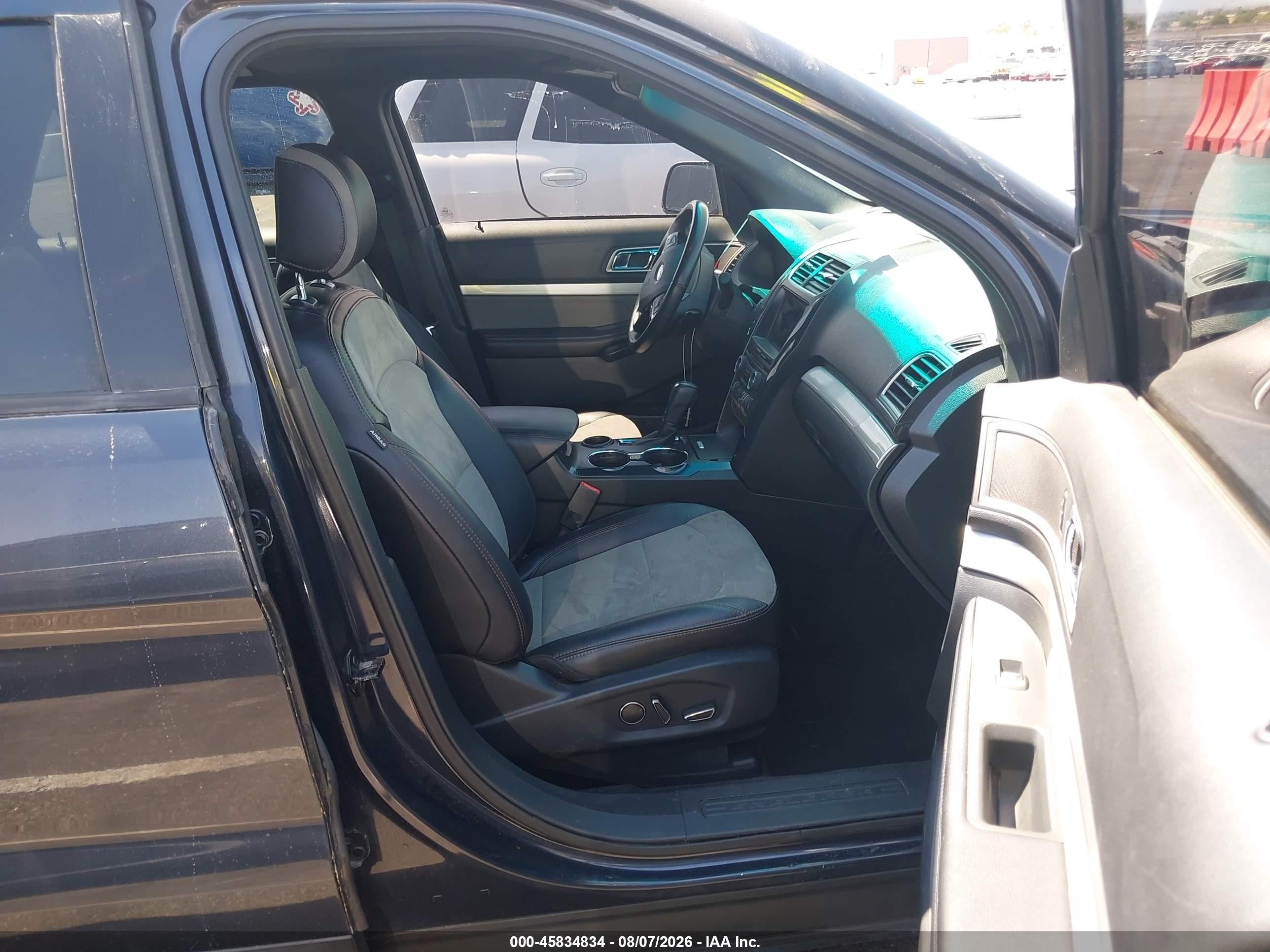 2017 Ford Explorer Xlt Dark Blue vin: 1FM5K7D8XHGA23003
