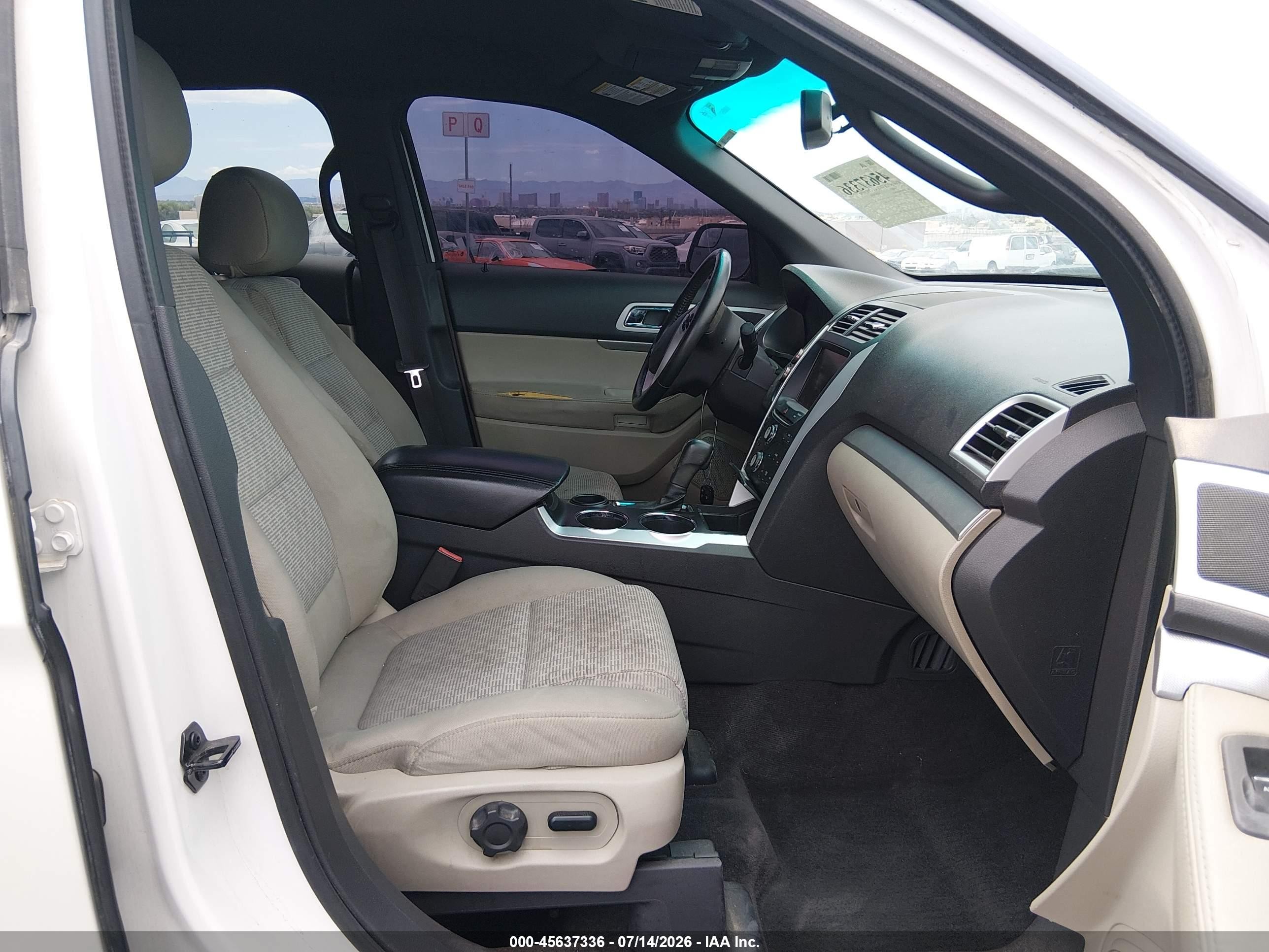 2013 Ford Explorer Xlt White vin: 1FM5K7D92DGA08109